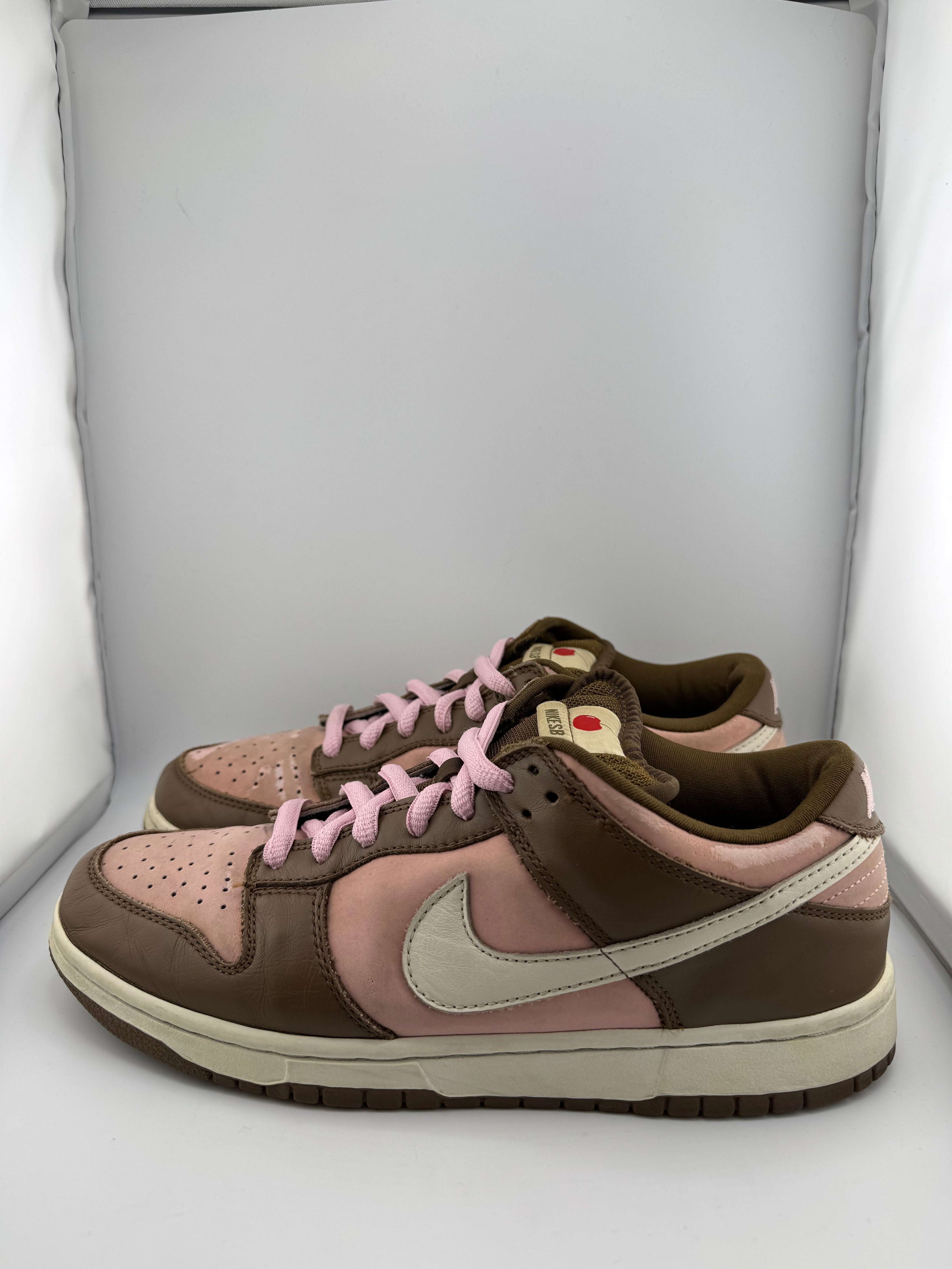 Nike SB Dunk Low Stussy Cherry