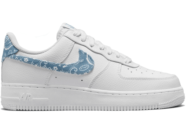Nike Women's Air Force 1 Low '07 Essential White Worn Blue