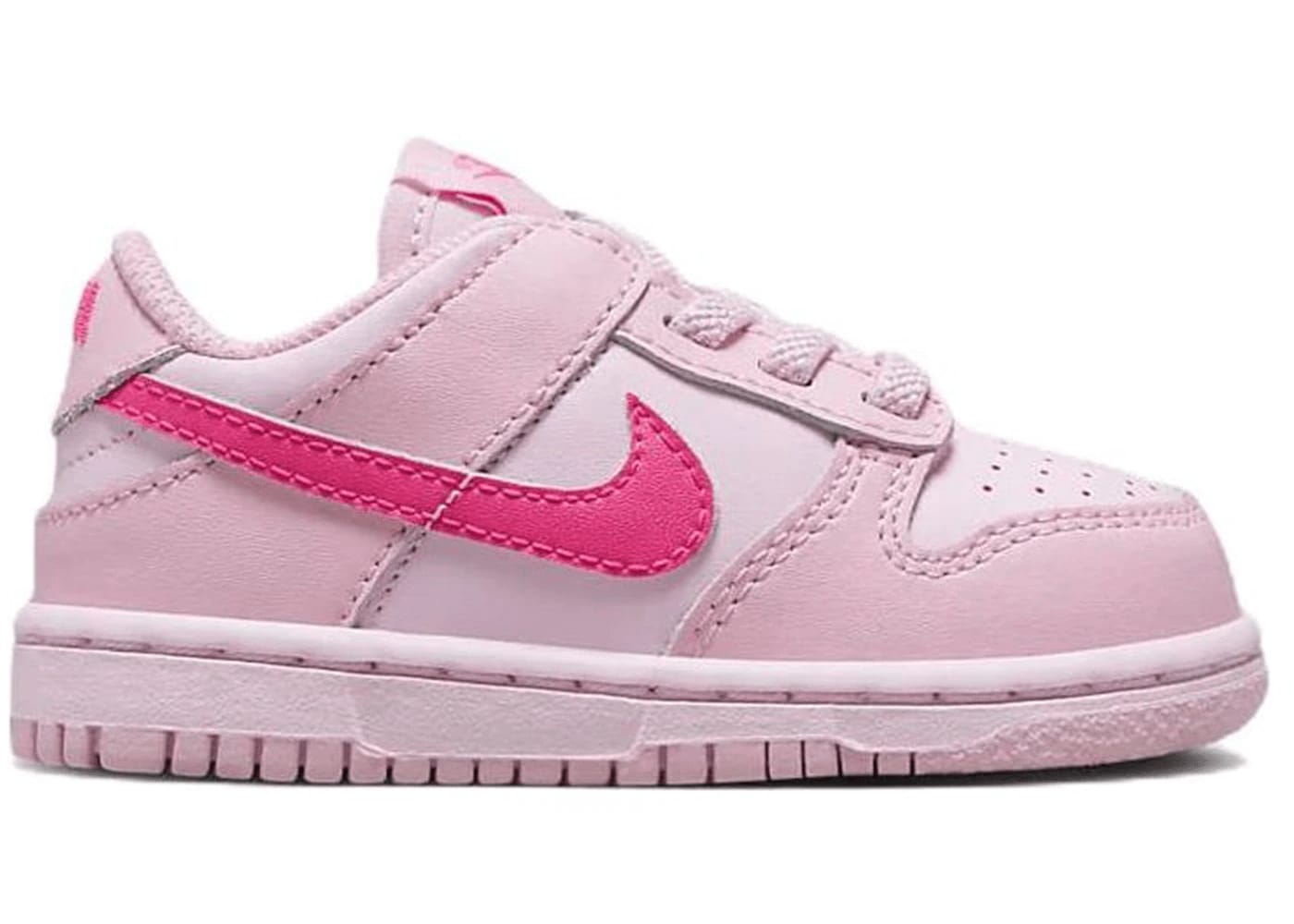 Nike store dunk low triple PINK