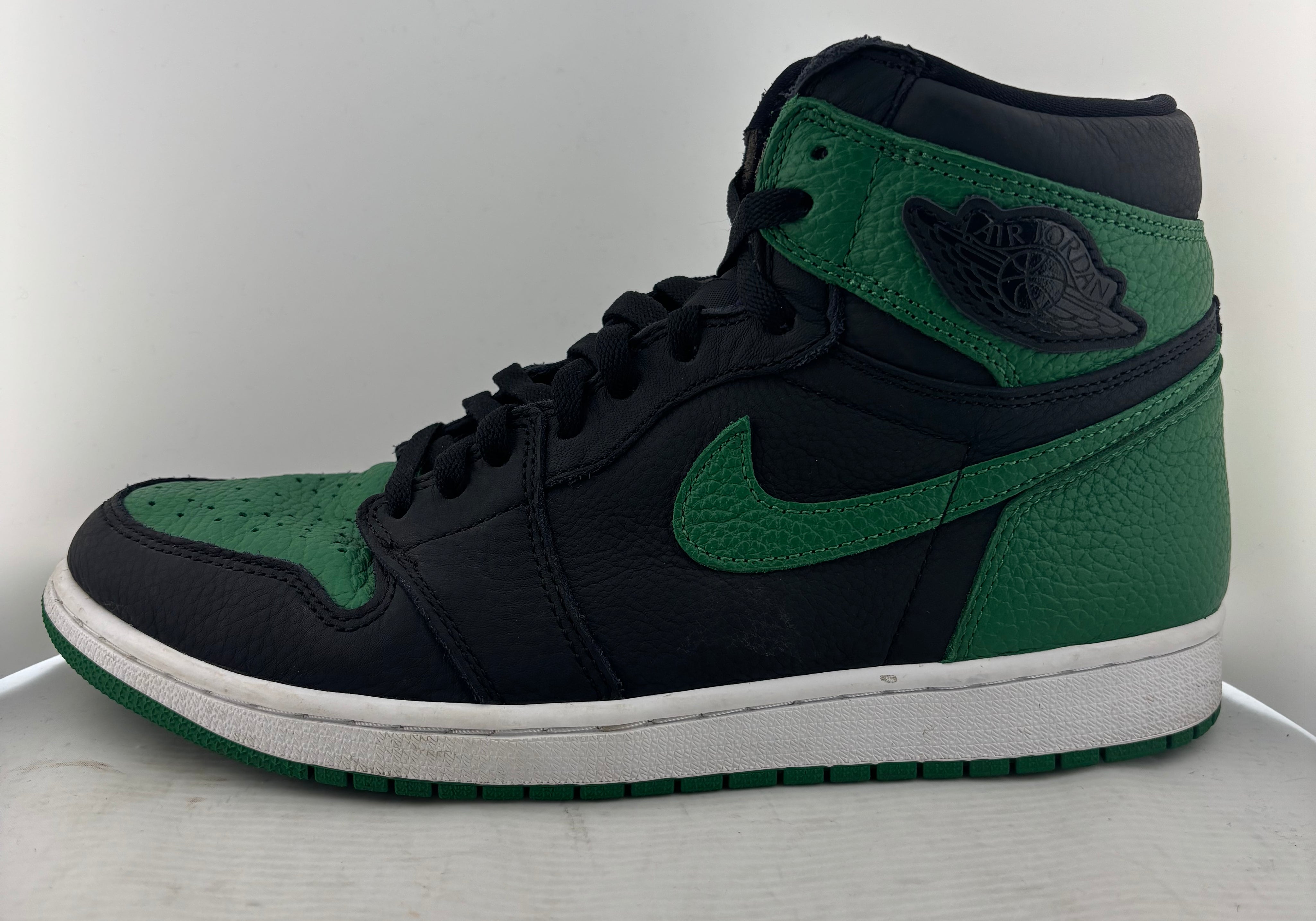 Jordan 1 Retro High Pine Green Black