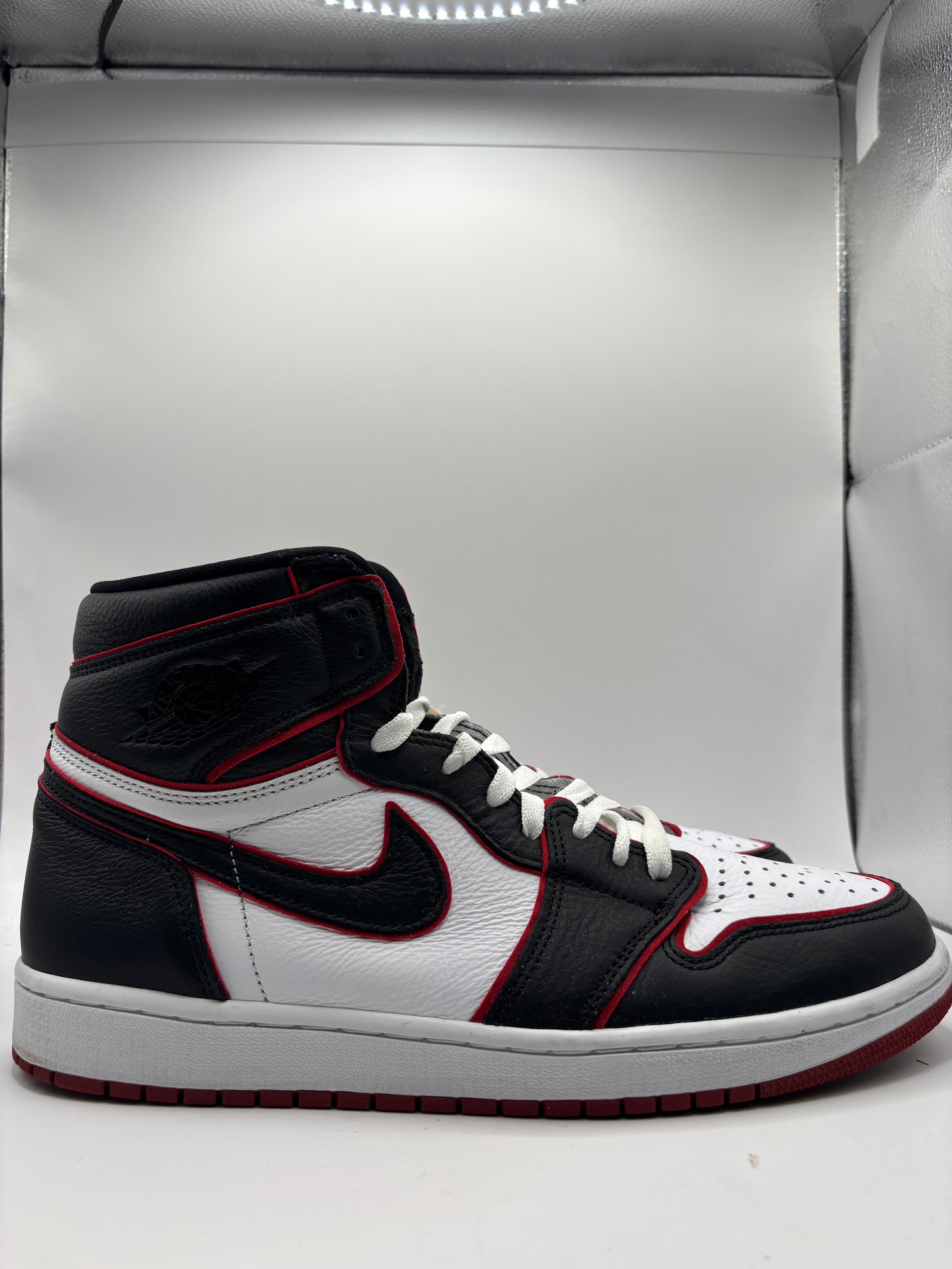 Jordan 1 Retro High Bloodline