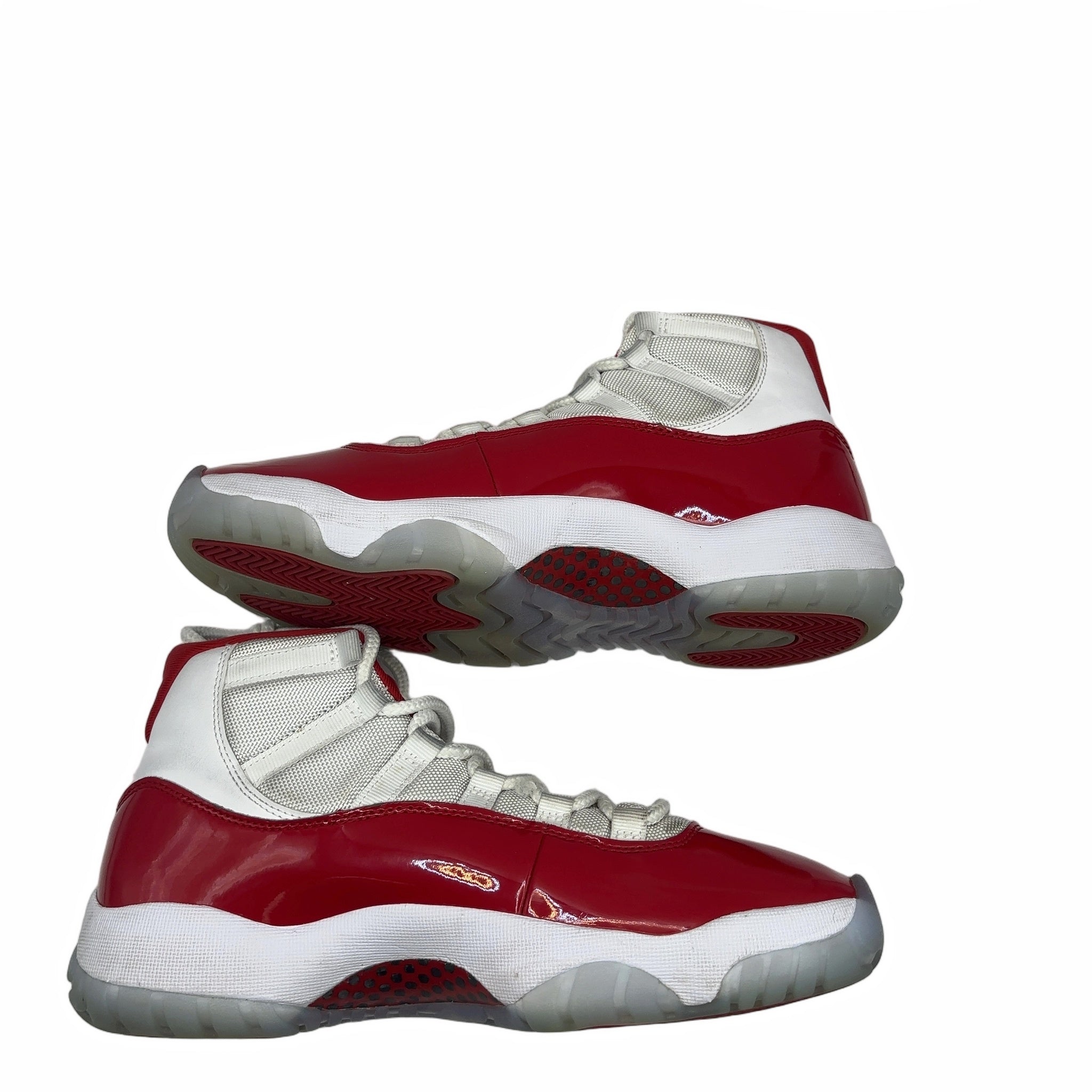 Jordan 11 Retro Cherry (2022)
