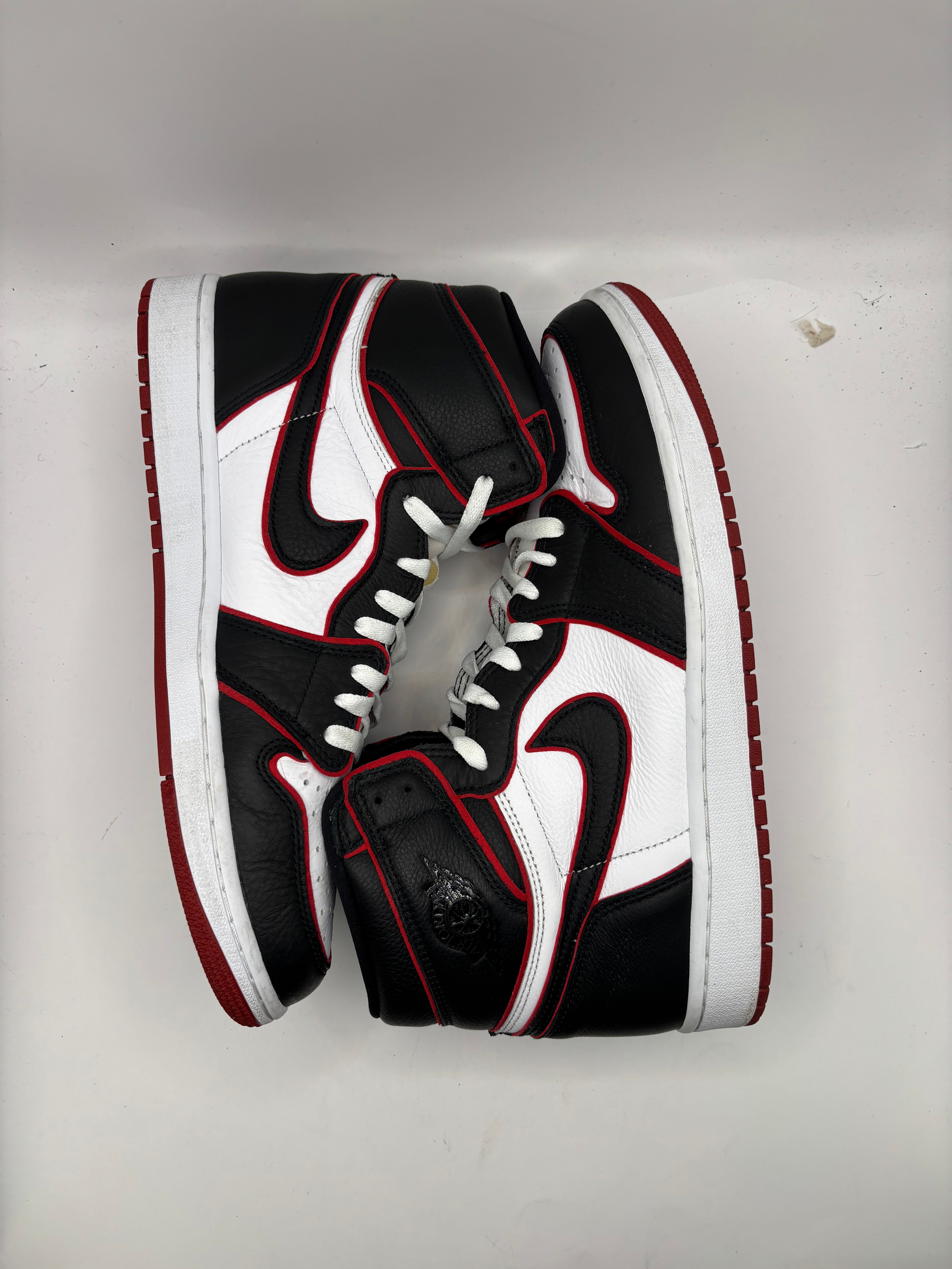 Jordan 1 Retro High Bloodline