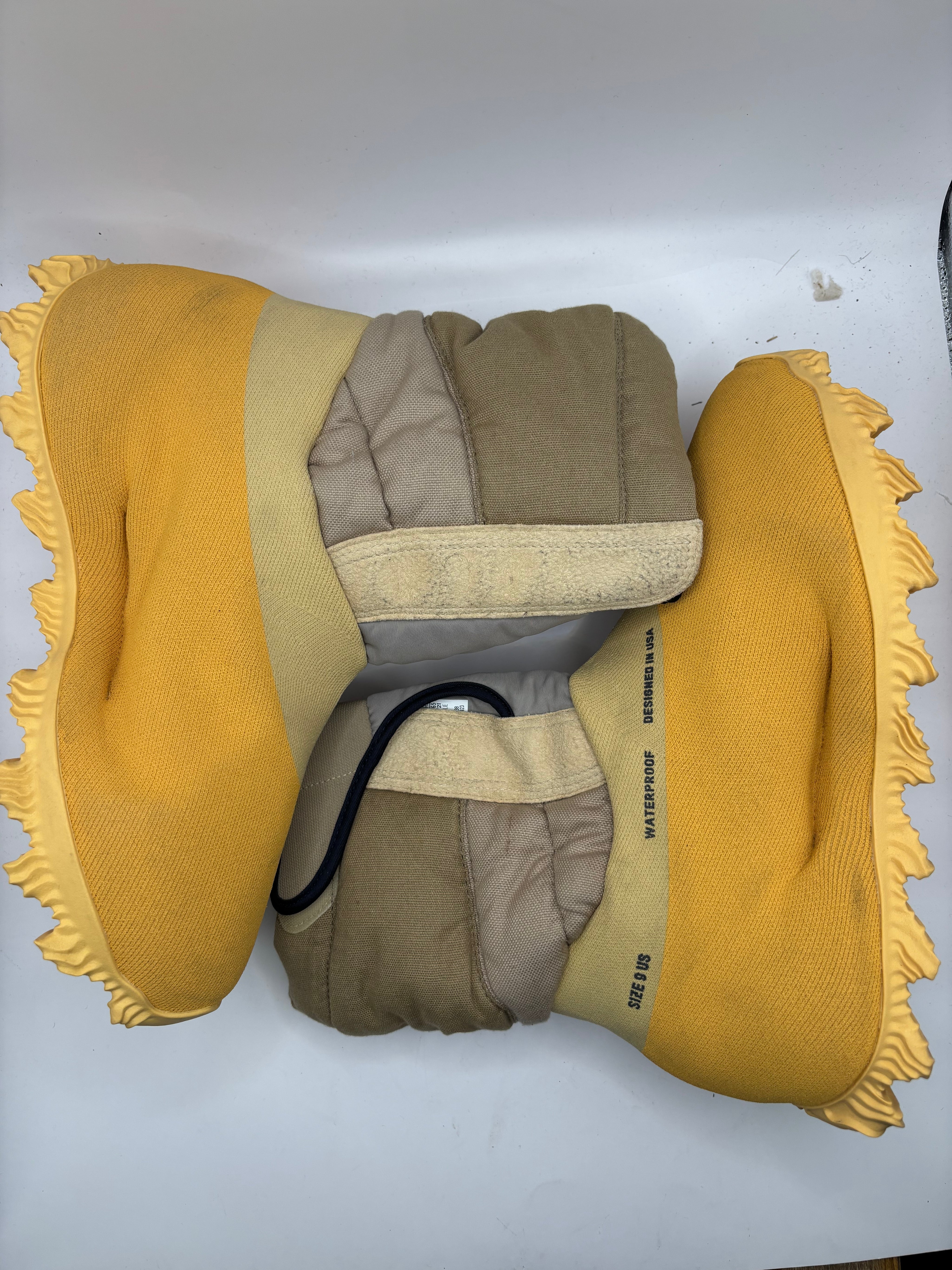 adidas Yeezy Knit RNR Boot Sulfur