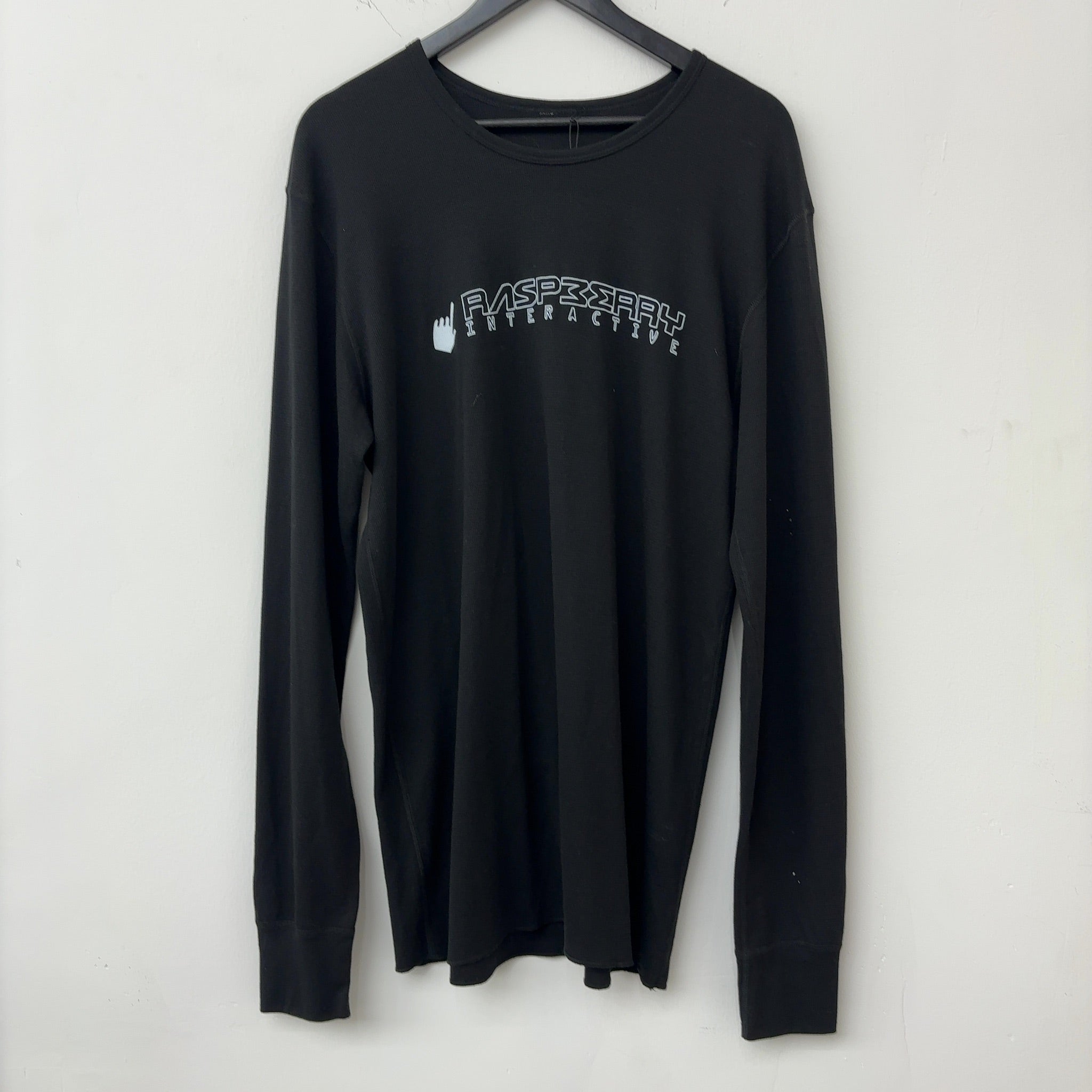GV Gallery Interactive Long-Sleeve Tee 'Black'