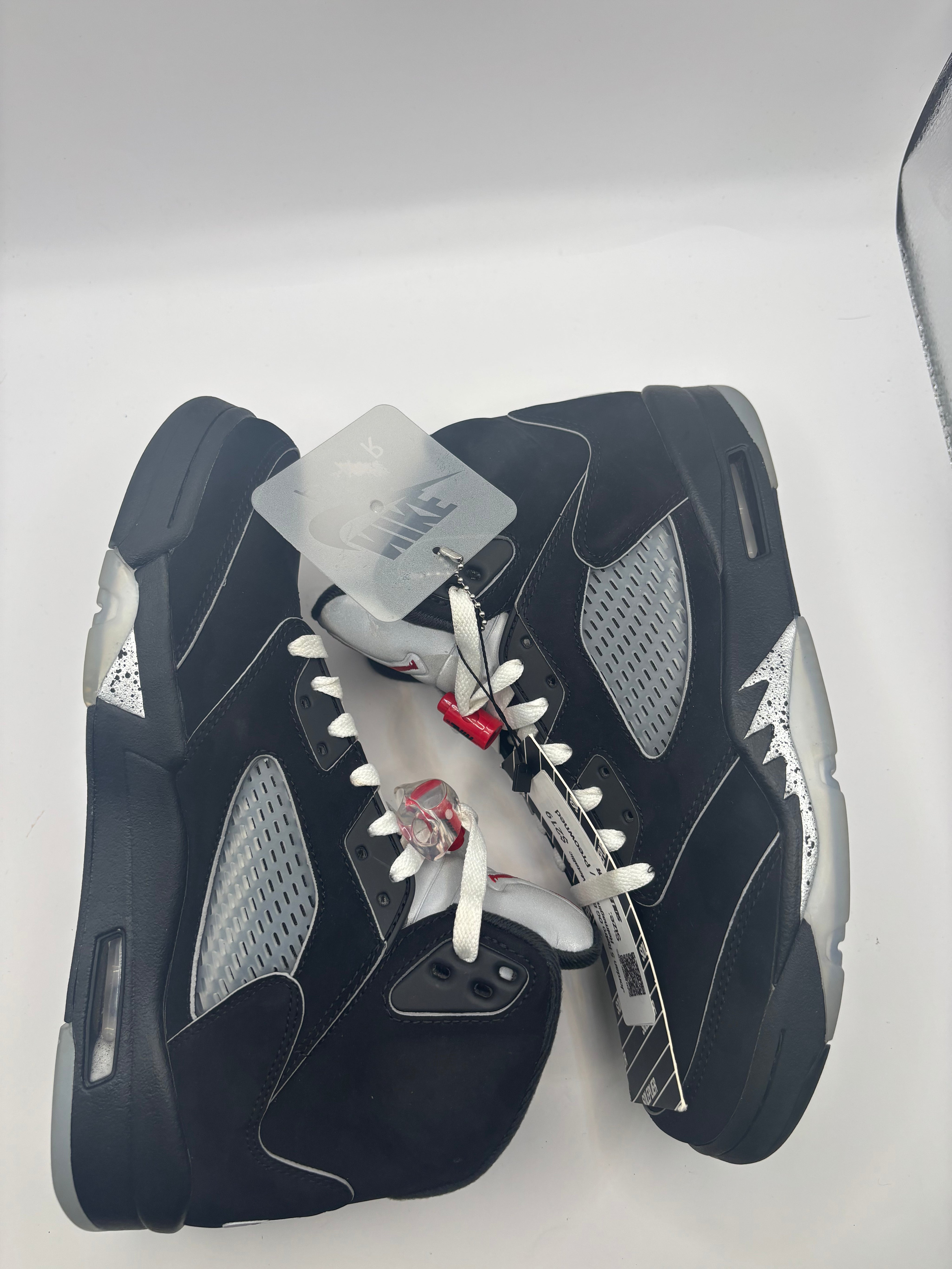Jordan 5 Retro OG Black Metallic Reimagined