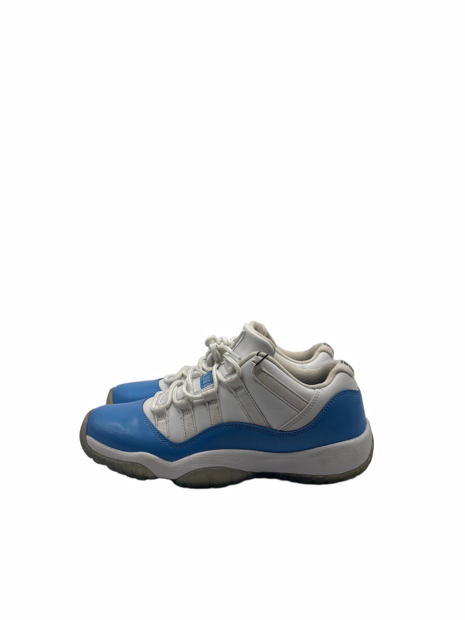 Jordan 11 Retro Low University Blue (2026)