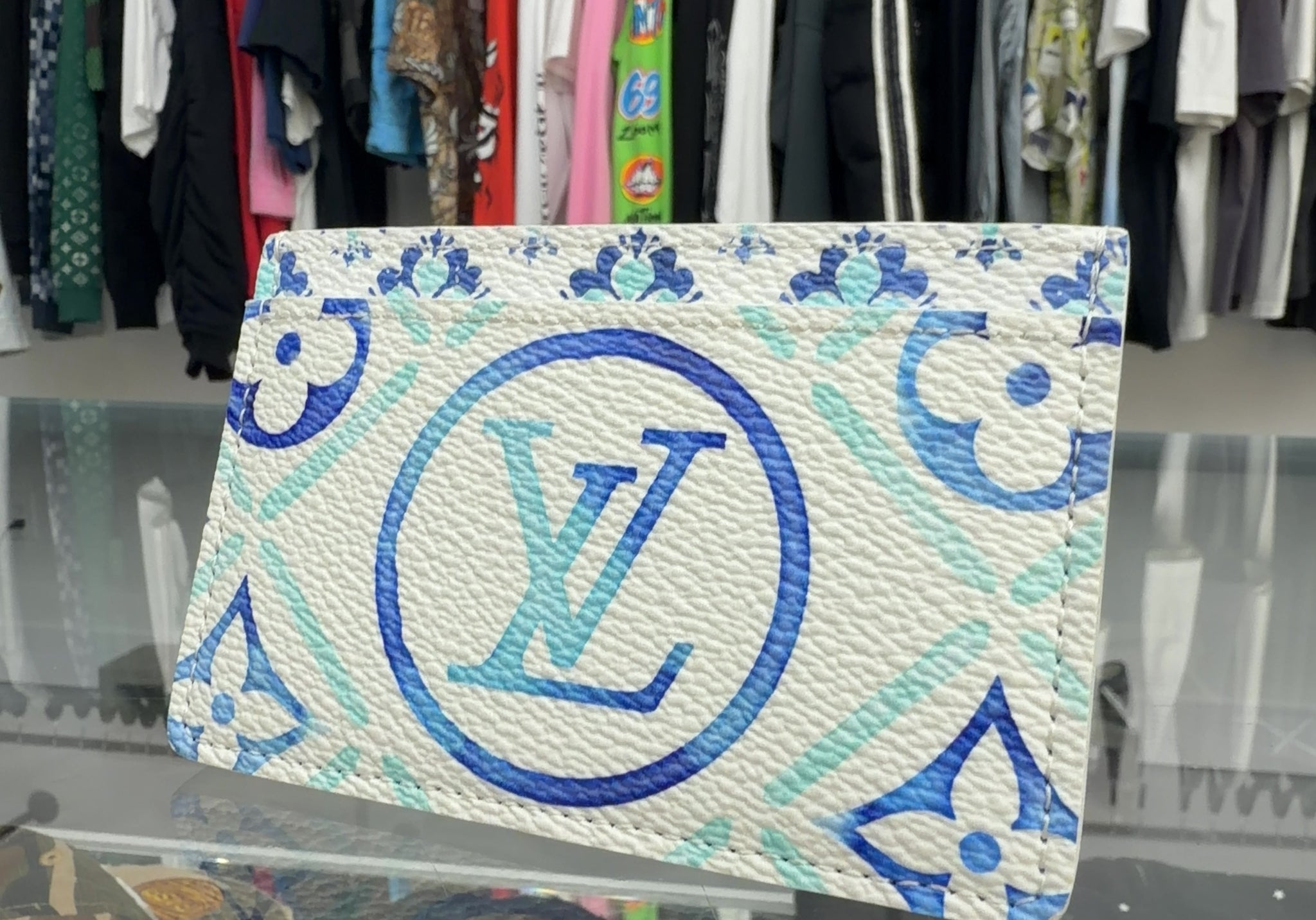 Louis Vuitton Curieuse Card Holder Monogram Giant White Blue