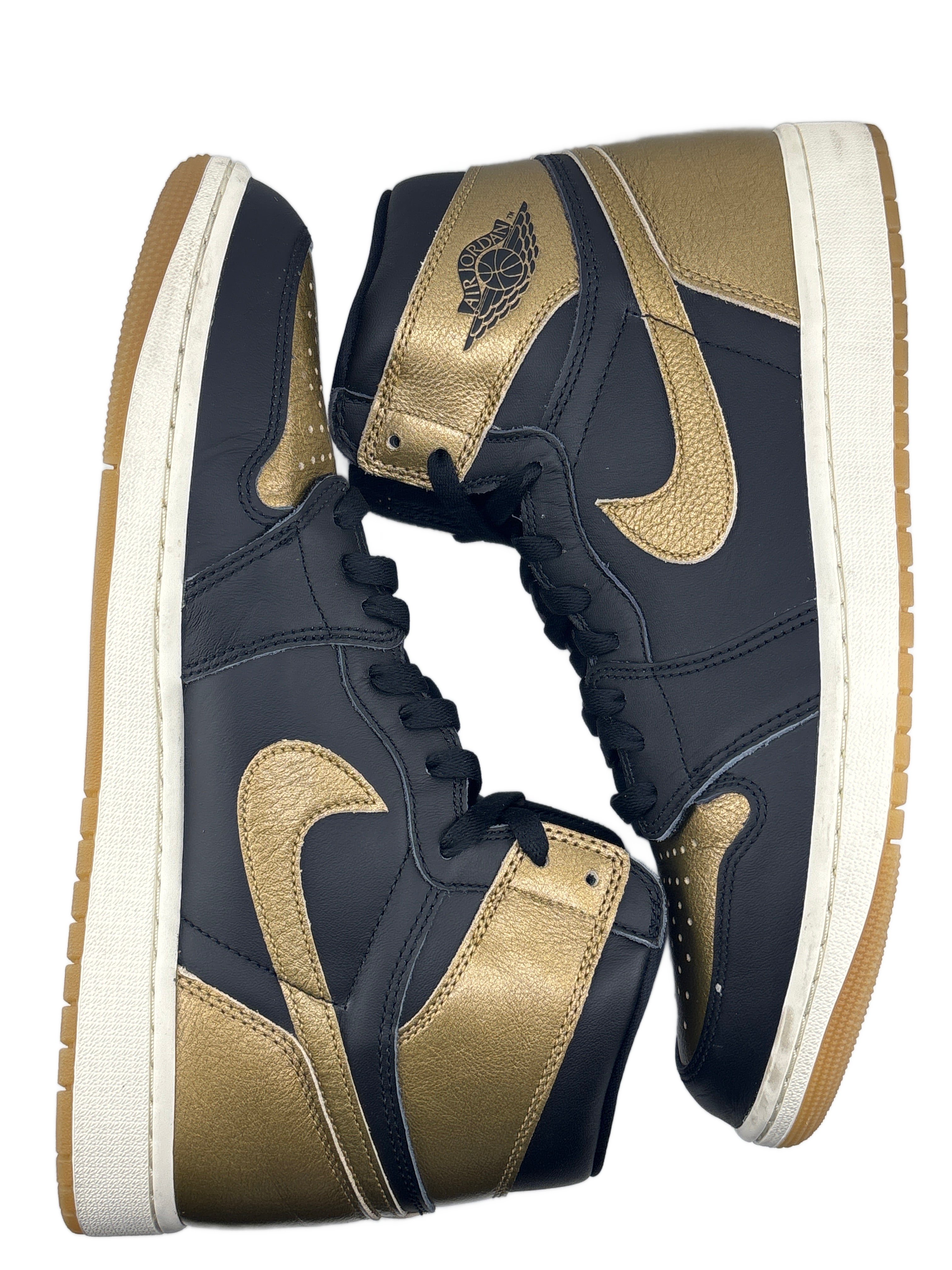 Jordan 1 Retro High OG Black Metallic Gold