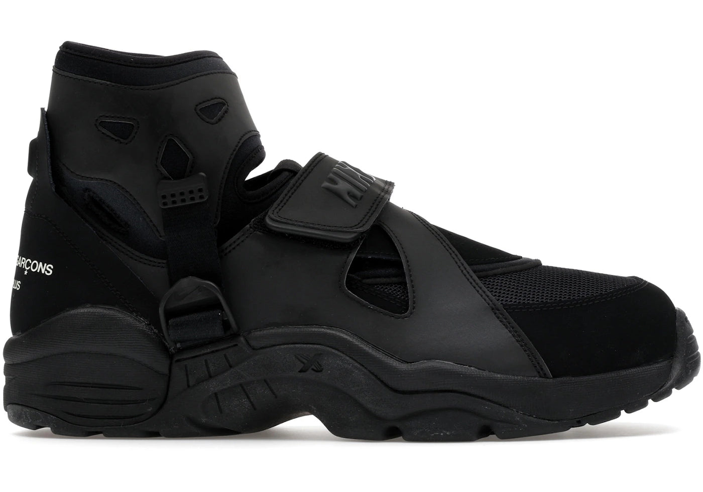 Nike-Air-Carnivore-Comme-des-Garcons-Homme-Plus-Black-Product.webp