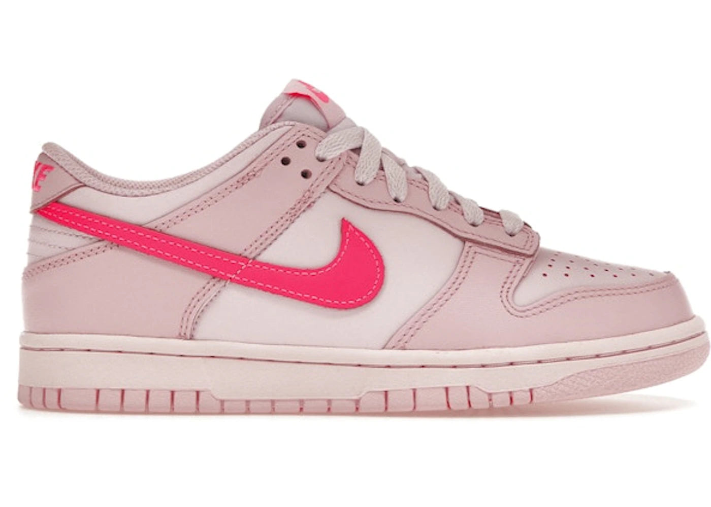 Nike-Dunk-Low-Triple-Pink-GS-Productjpg.webp
