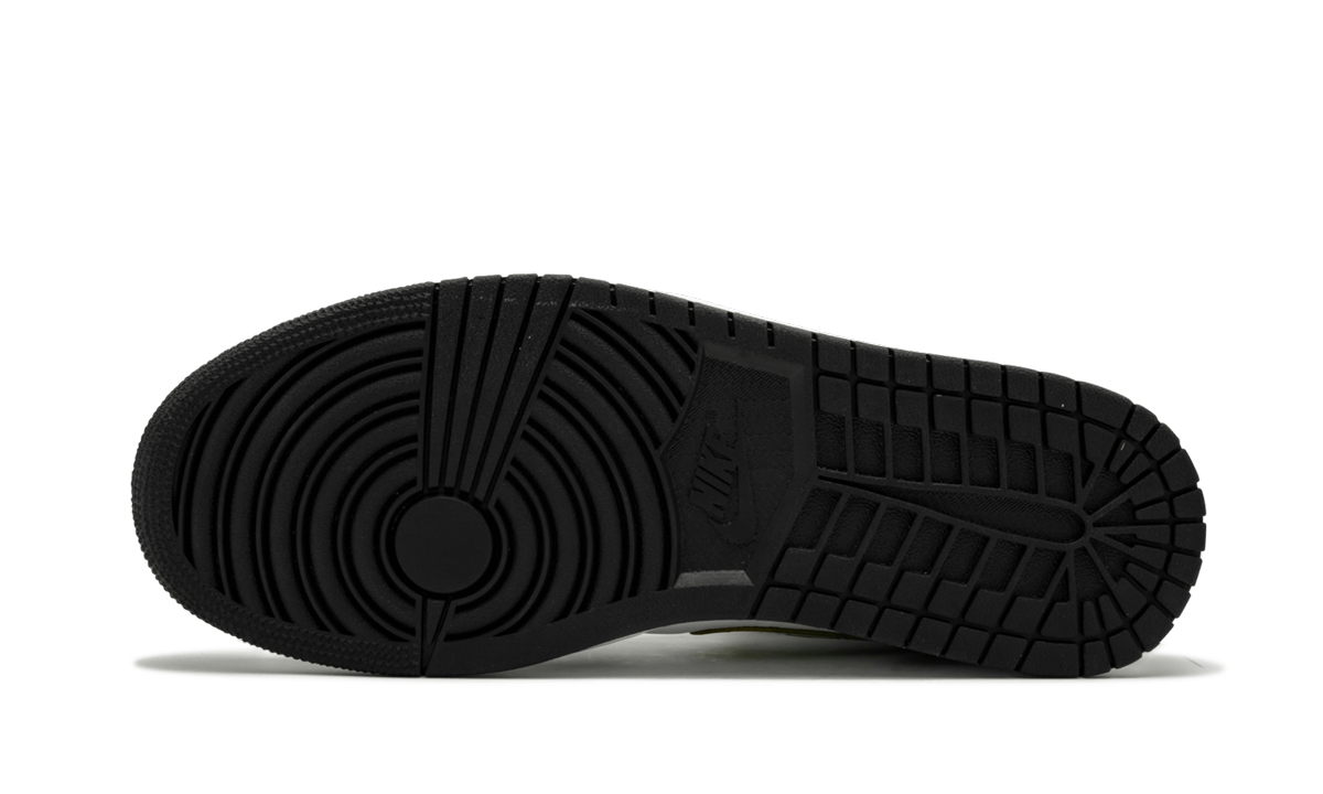 Jordan 1 Mid Patent Black White Gold