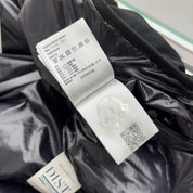 Moncler Sanbesan Short Down Jacket Black