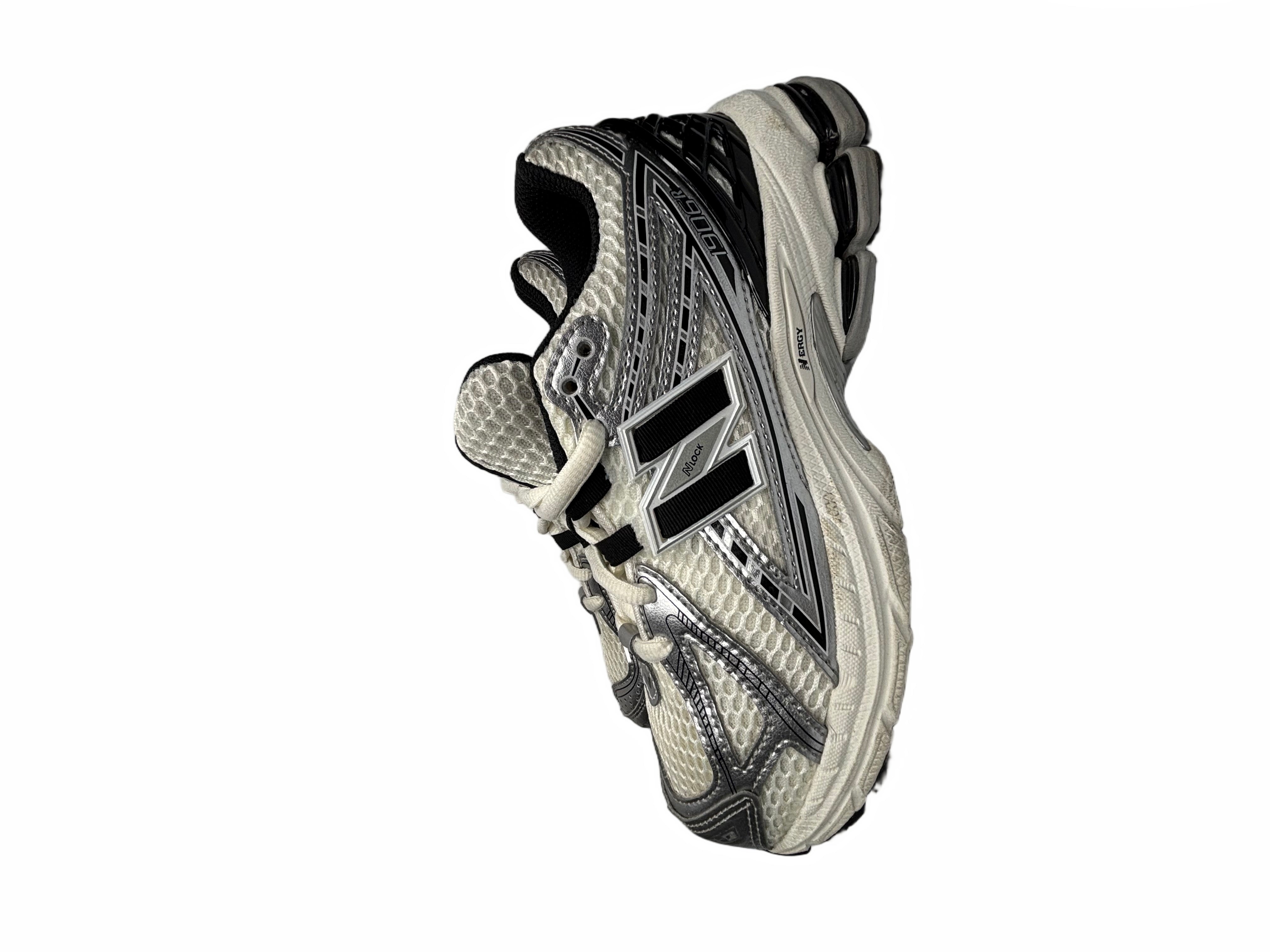 New Balance 1906R Silver Metallic Black (GS)