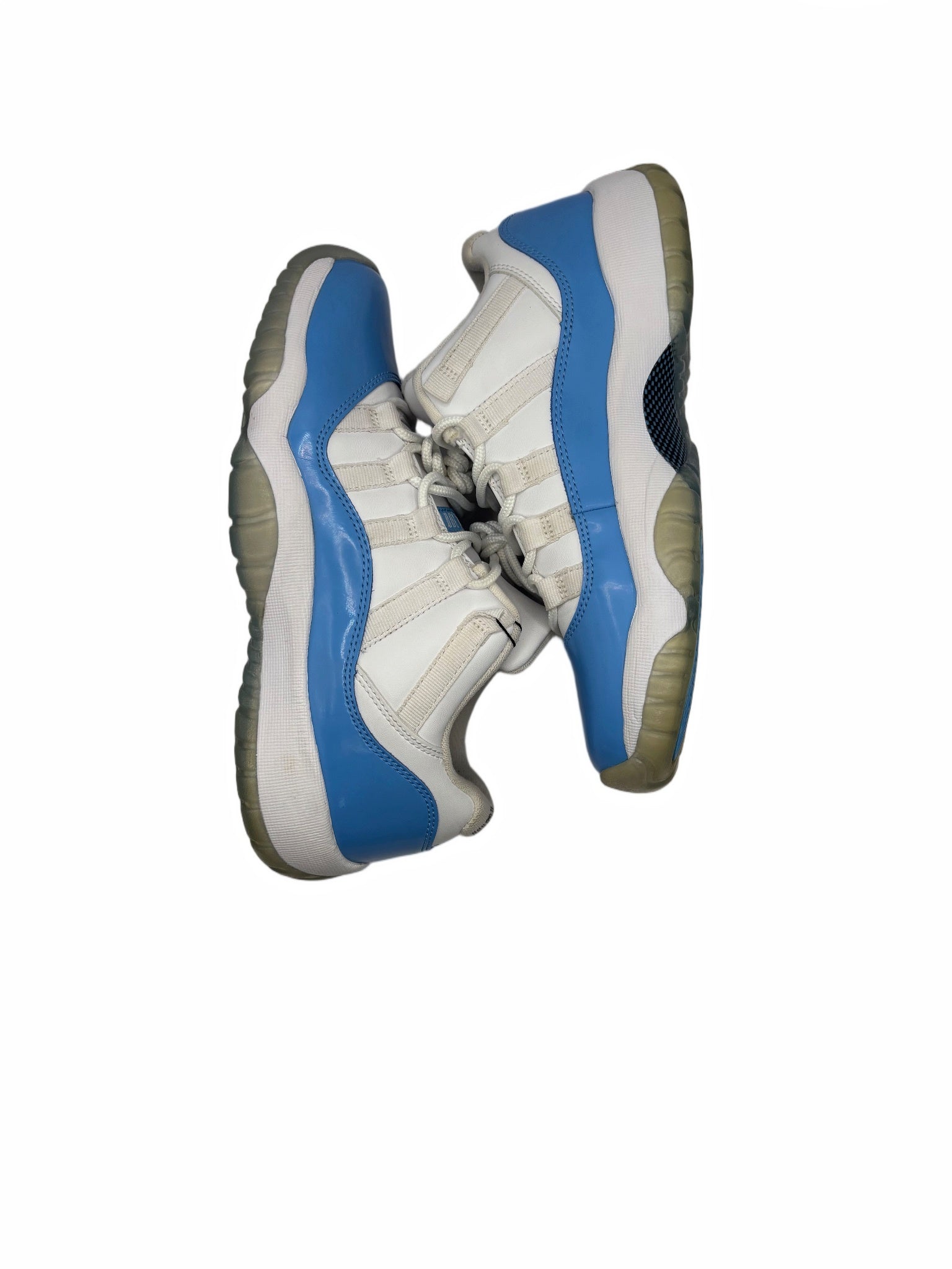 Jordan 11 Retro Low University Blue (2026)