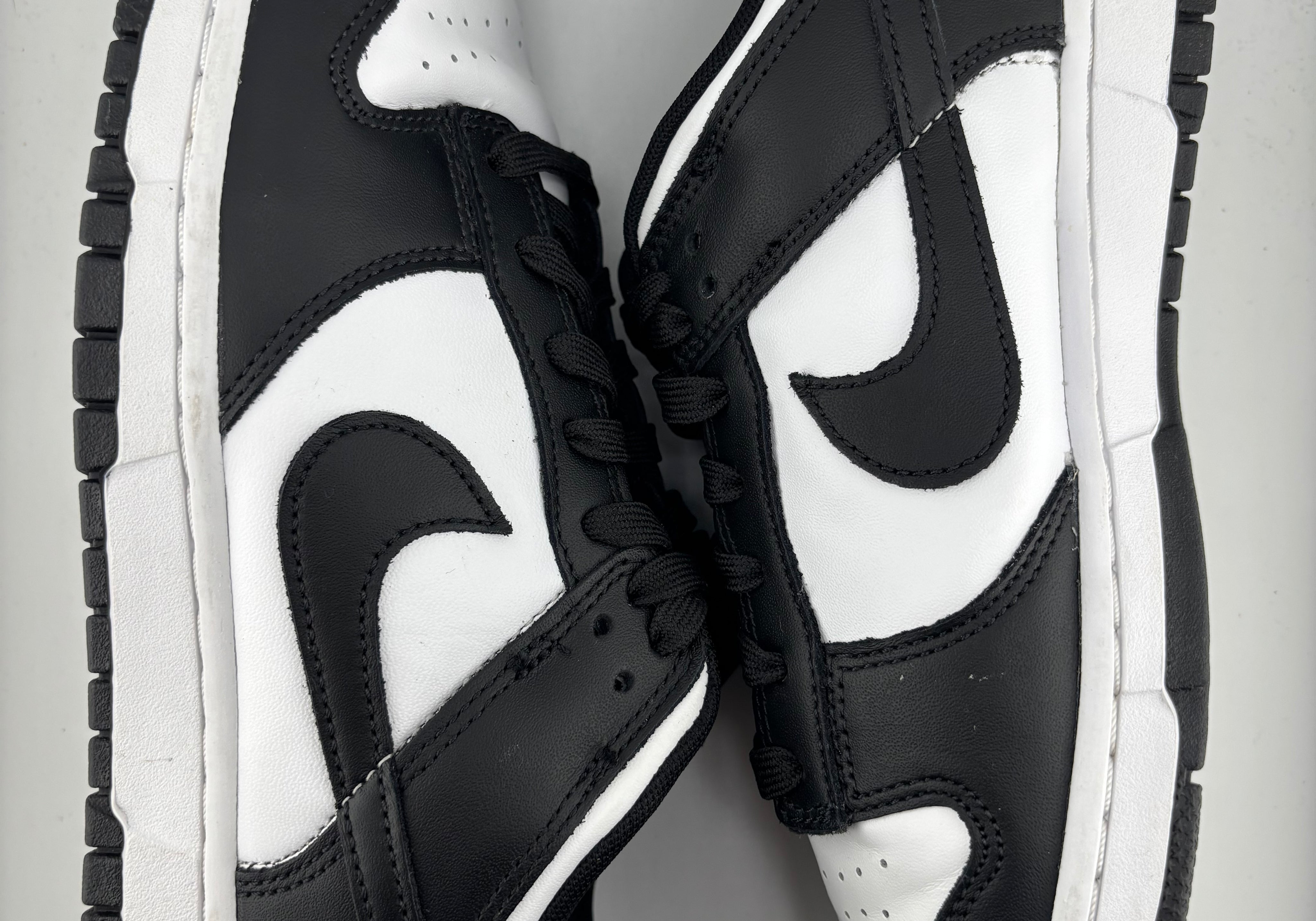 Nike Dunk Low Retro White Black Panda