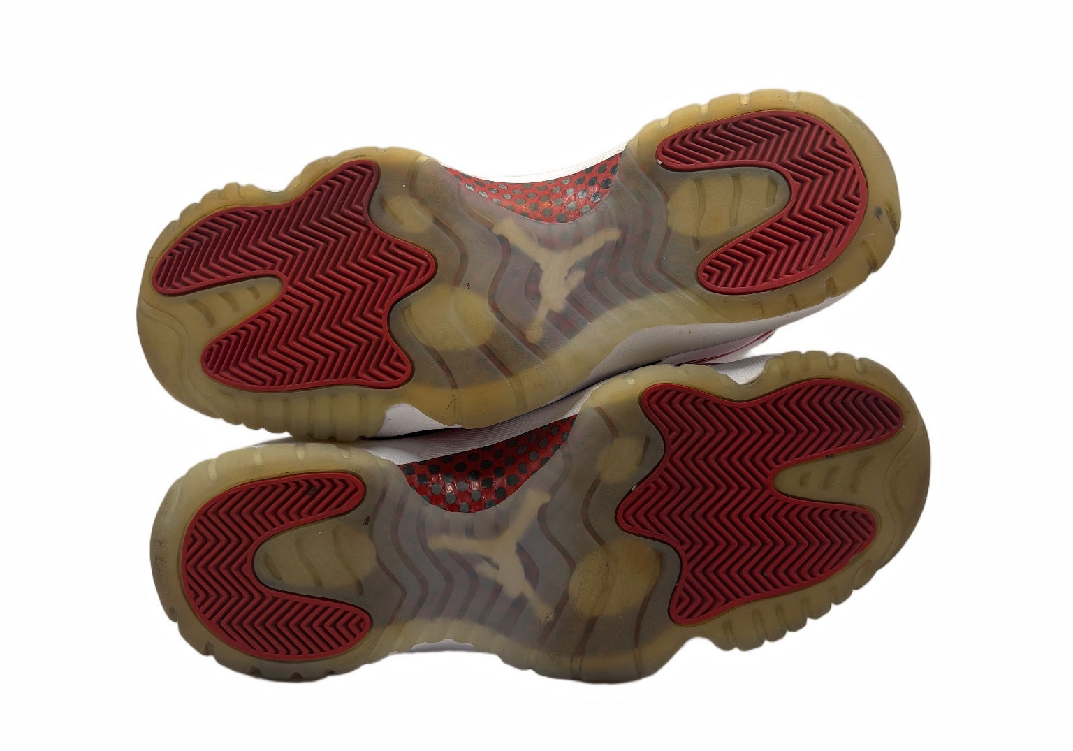 Jordan 11 Retro Cherry (2022)