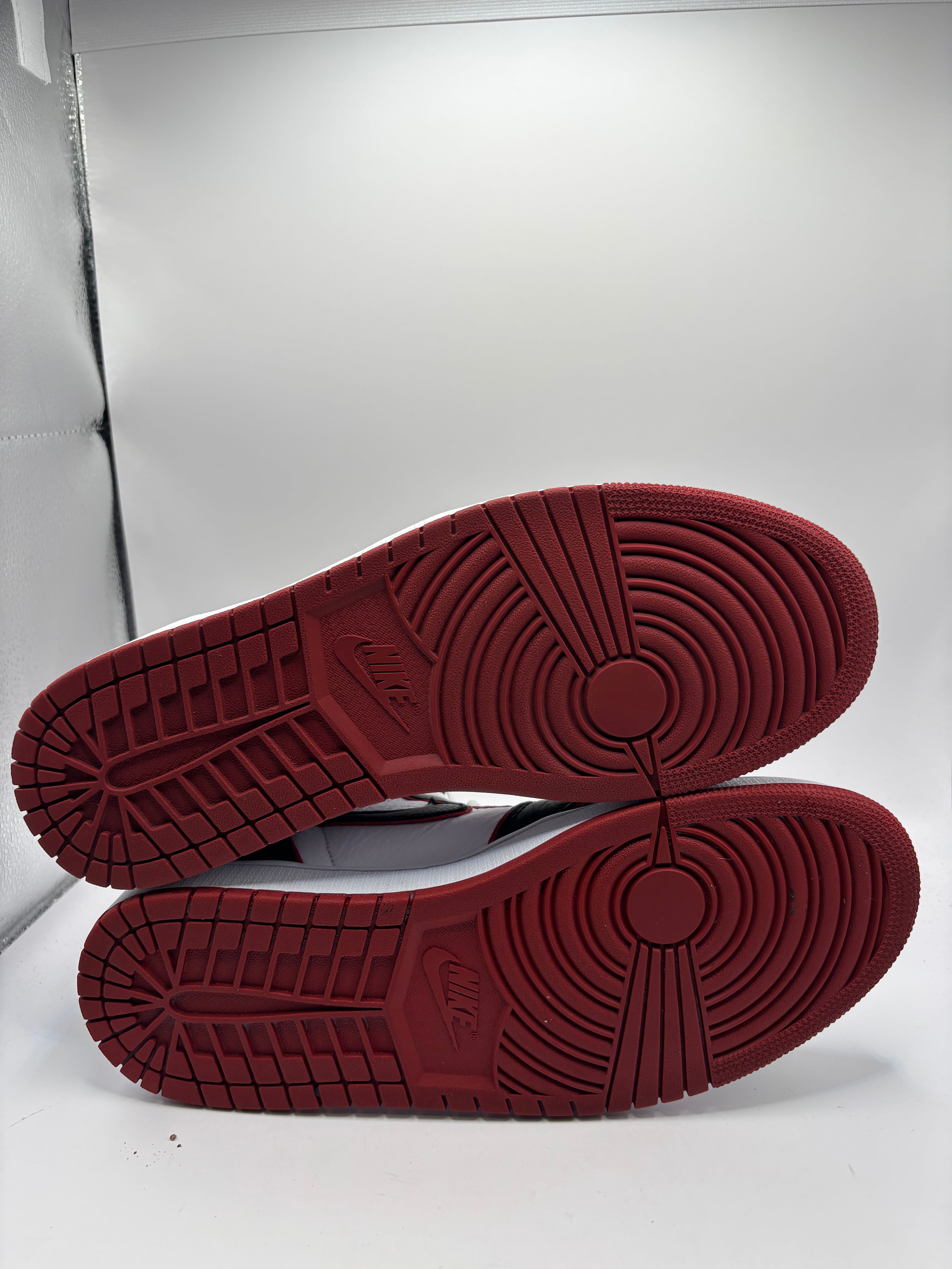 Jordan 1 Retro High Bloodline