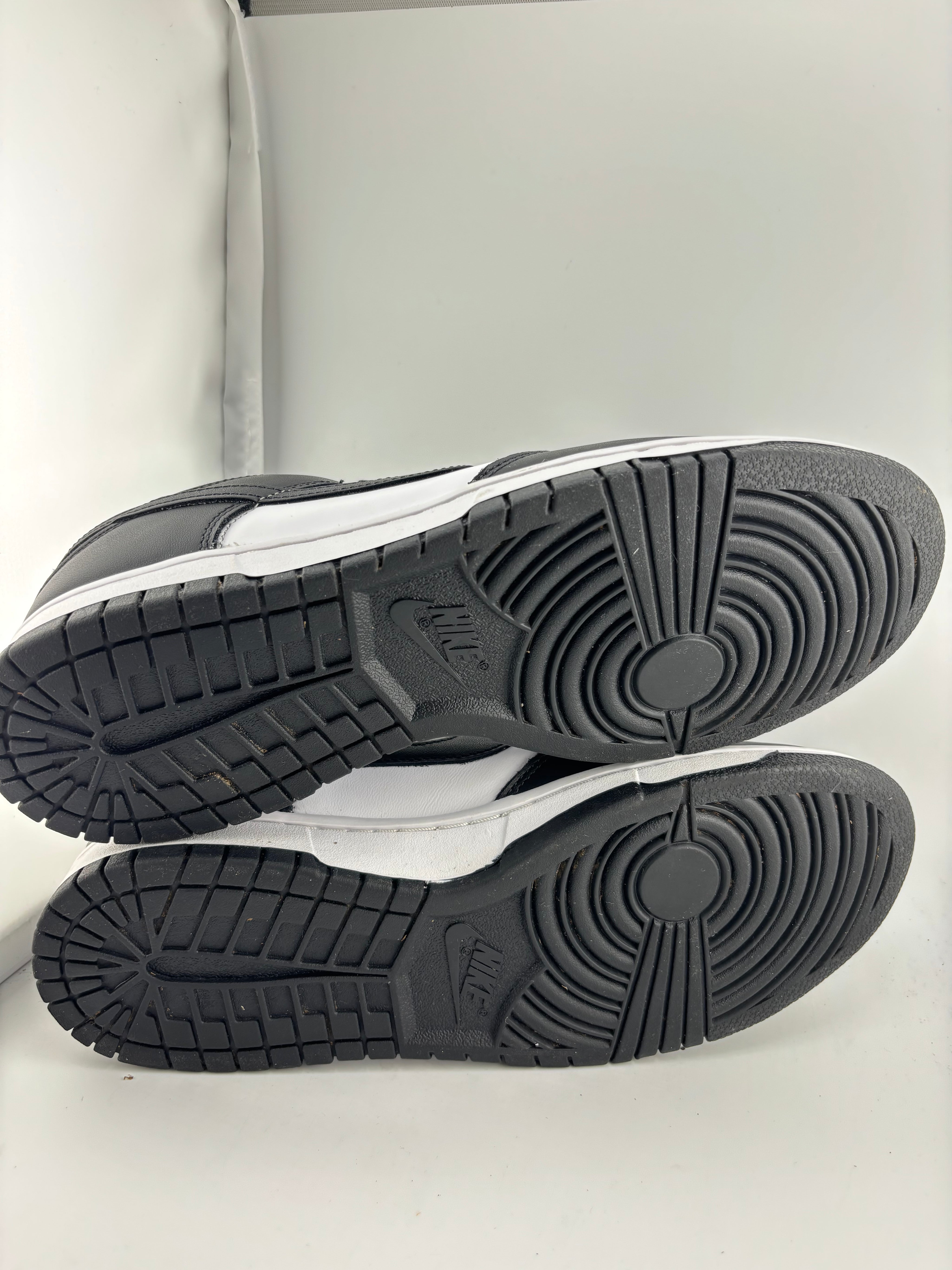 Nike Dunk Low Retro White Black Panda