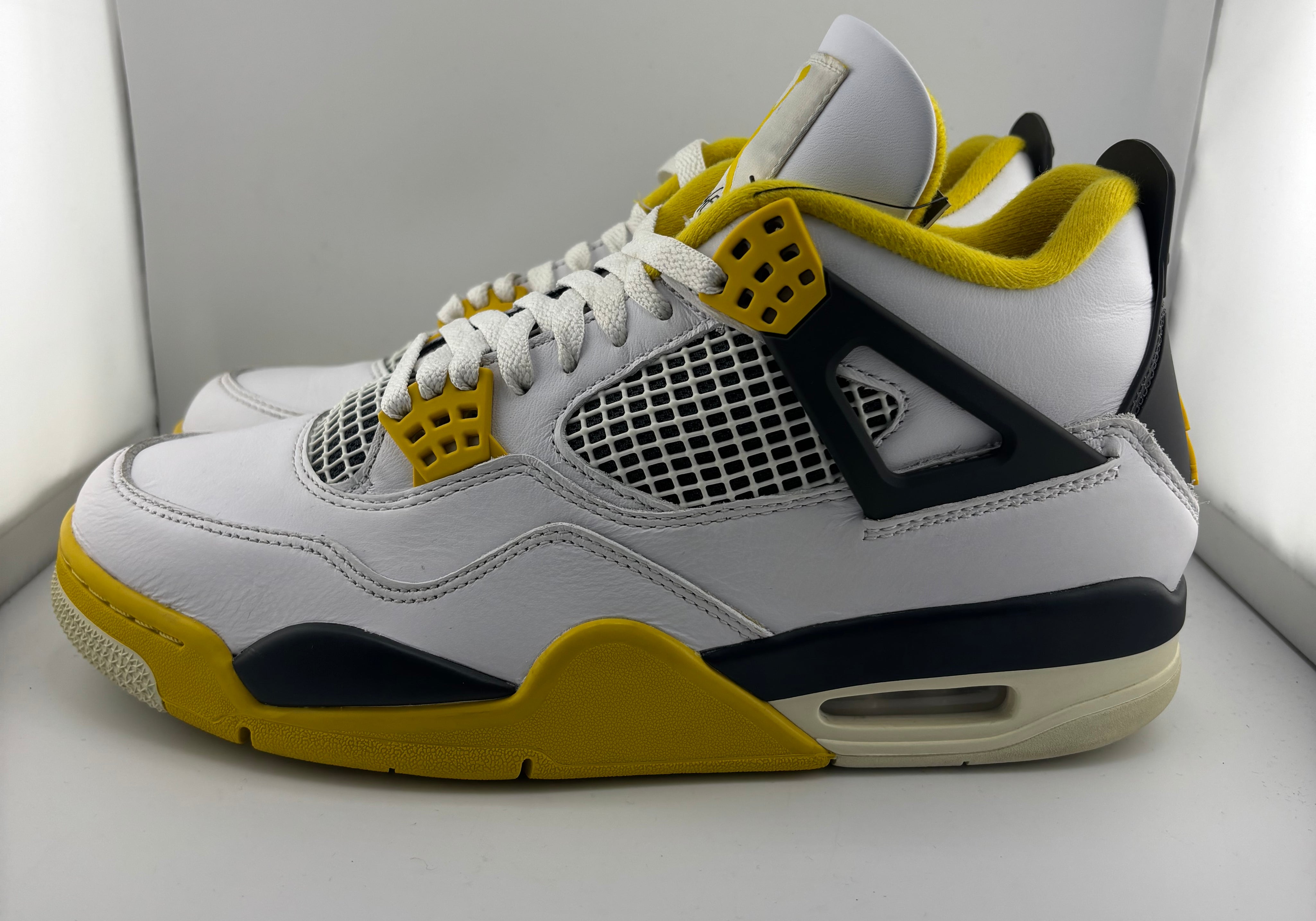 Jordan 4 Retro Vivid Sulfur (Women's)