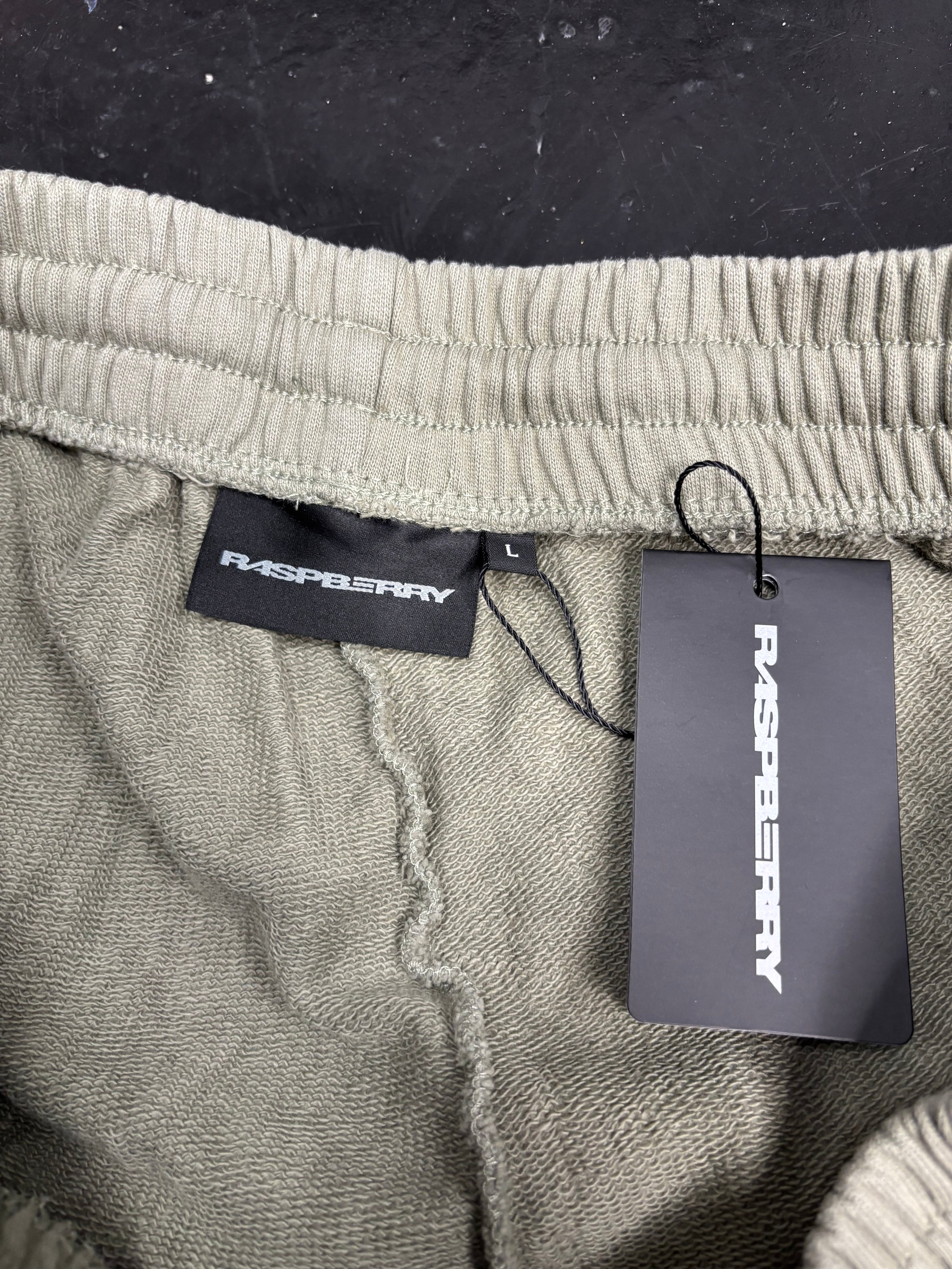 GV Gallery Rasberry Hills Canyon Sweatpants "Green"