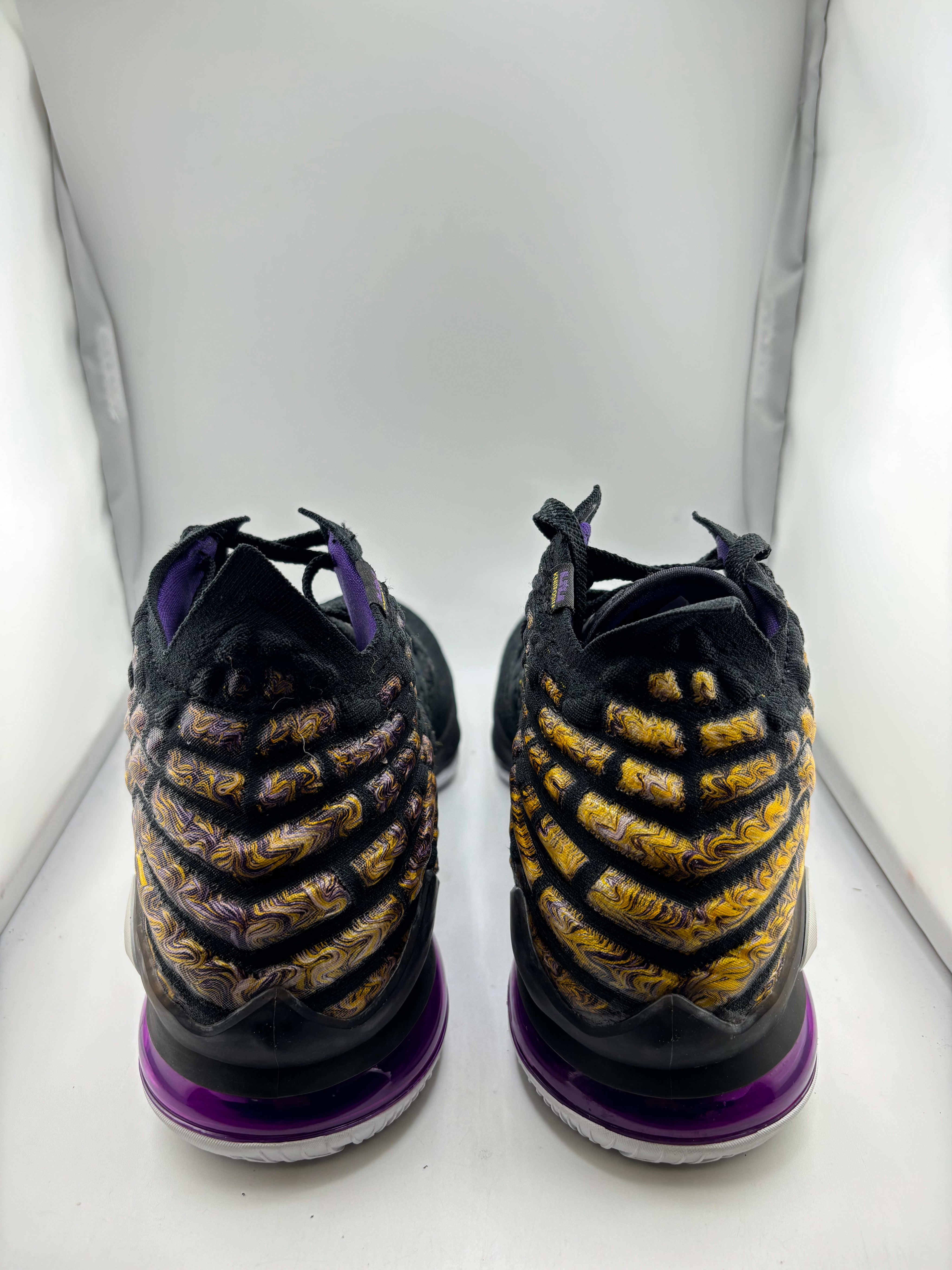 Nike LeBron 17 Lakers