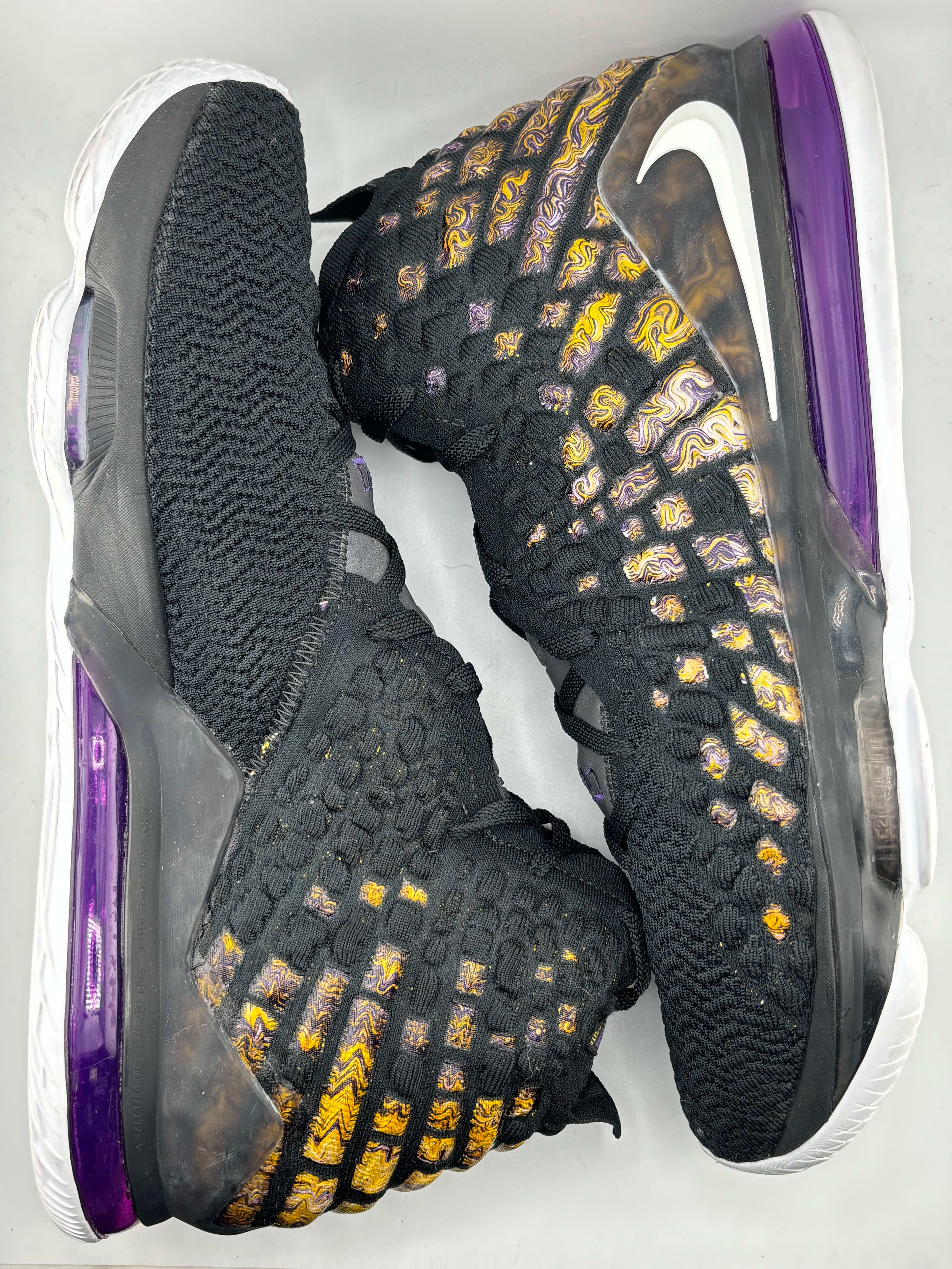 Nike LeBron 17 Lakers