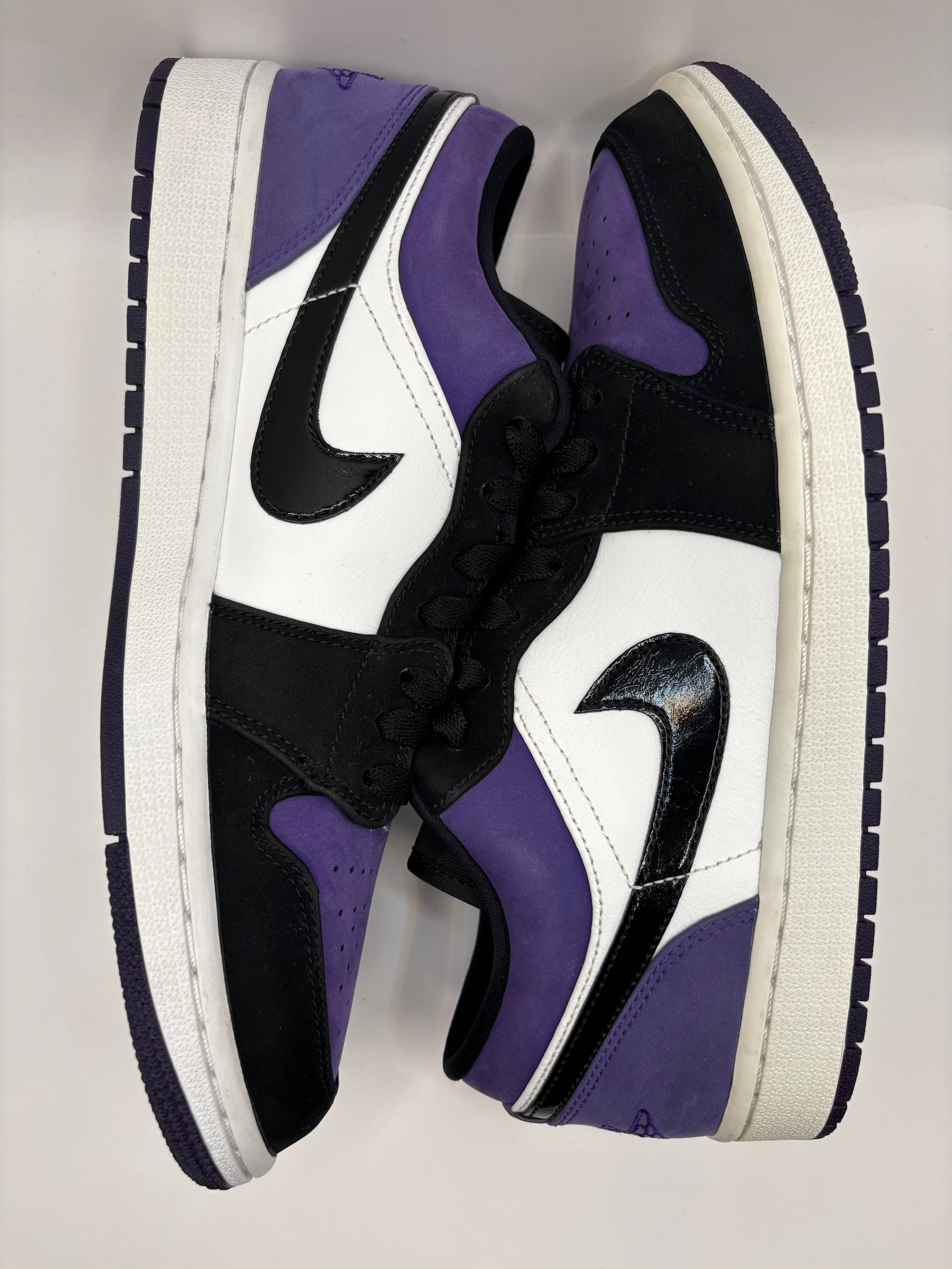 Jordan 1 Low Court Purple