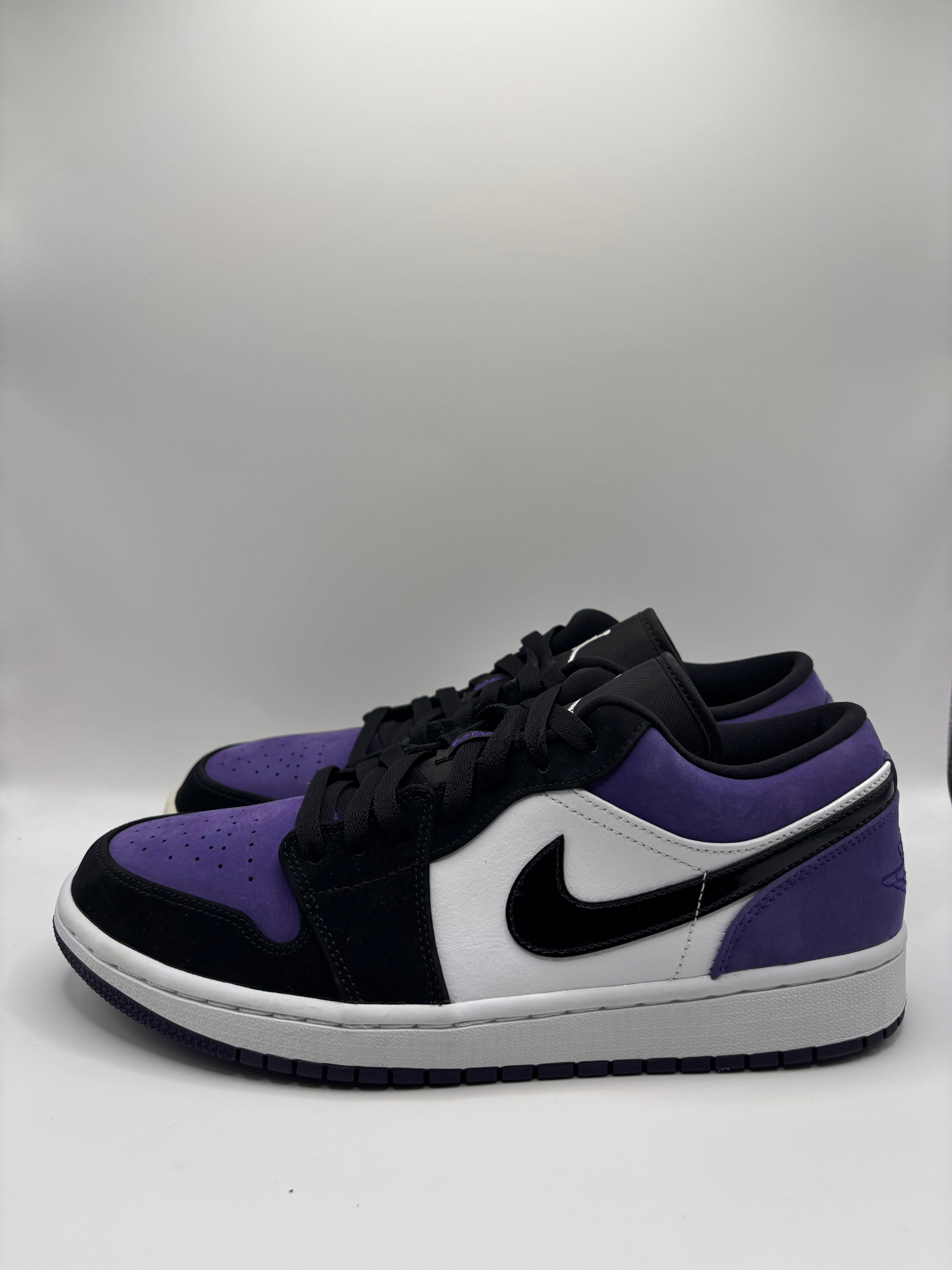 Jordan 1 Low Court Purple