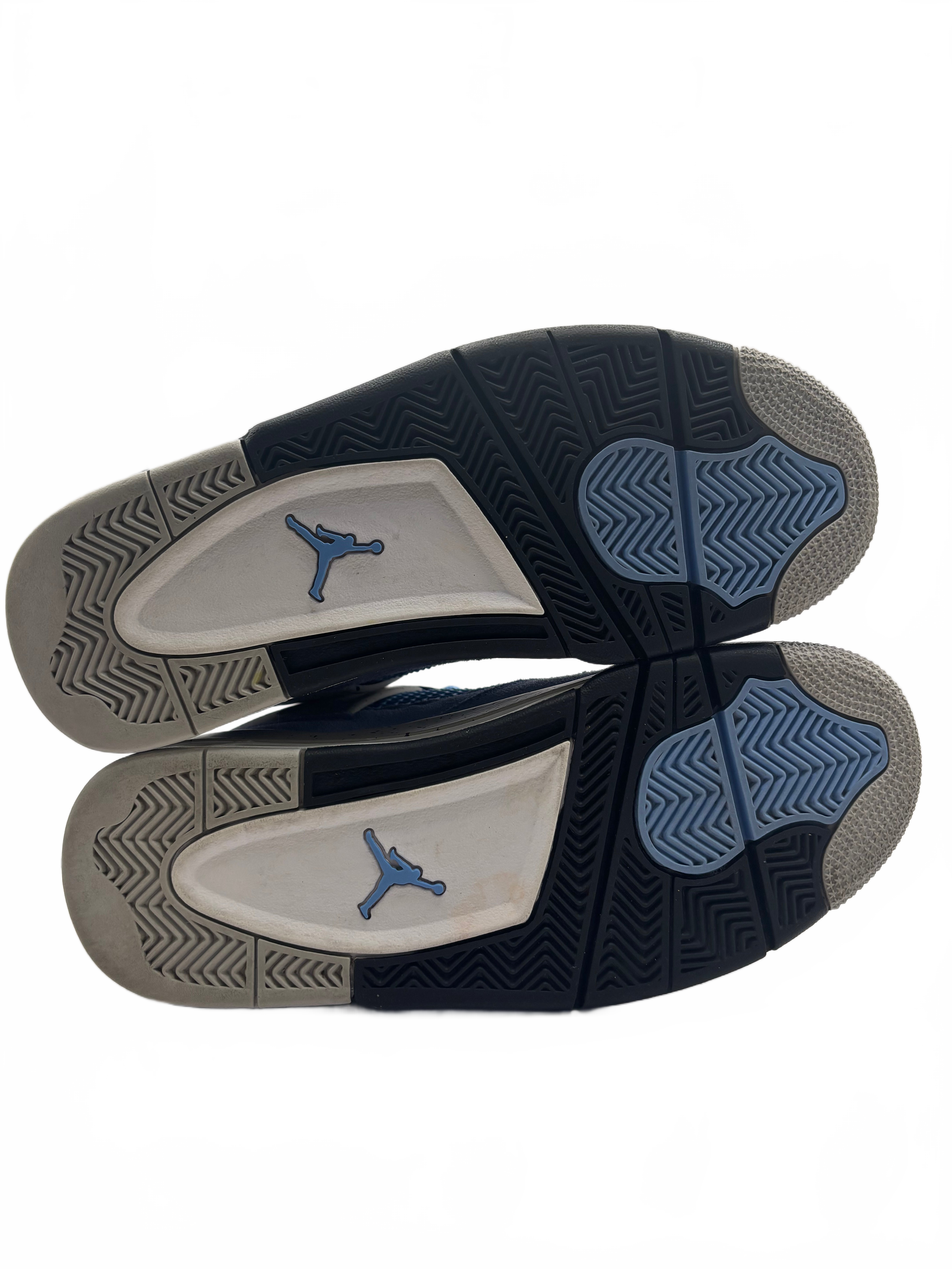 Jordan 4 Retro University Blue