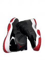 Jordan 11 Retro Playoffs Bred (2019)