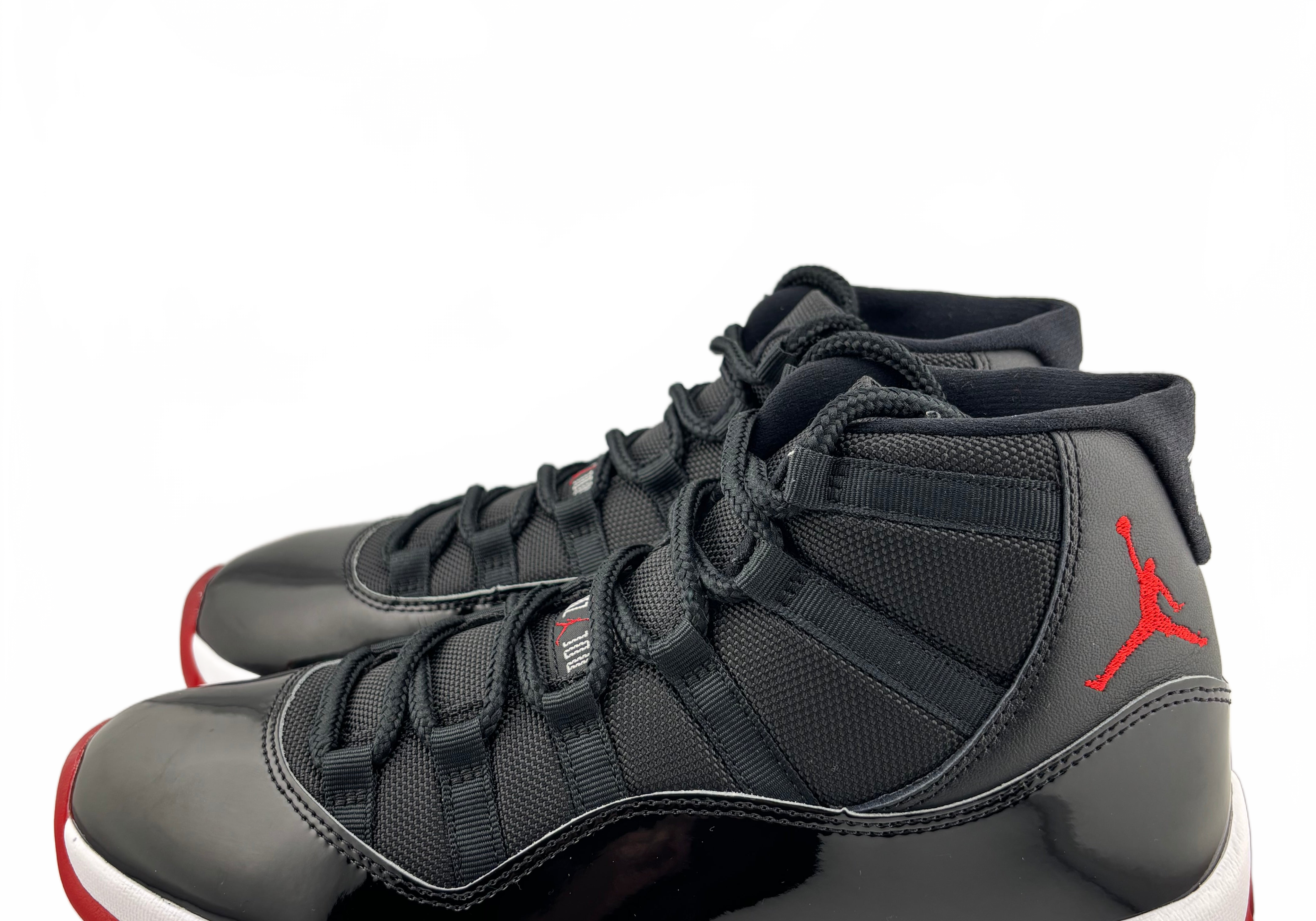 Jordan 11 Retro Playoffs Bred (2019)