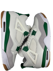 Jordan 4 Retro SB Pine Green