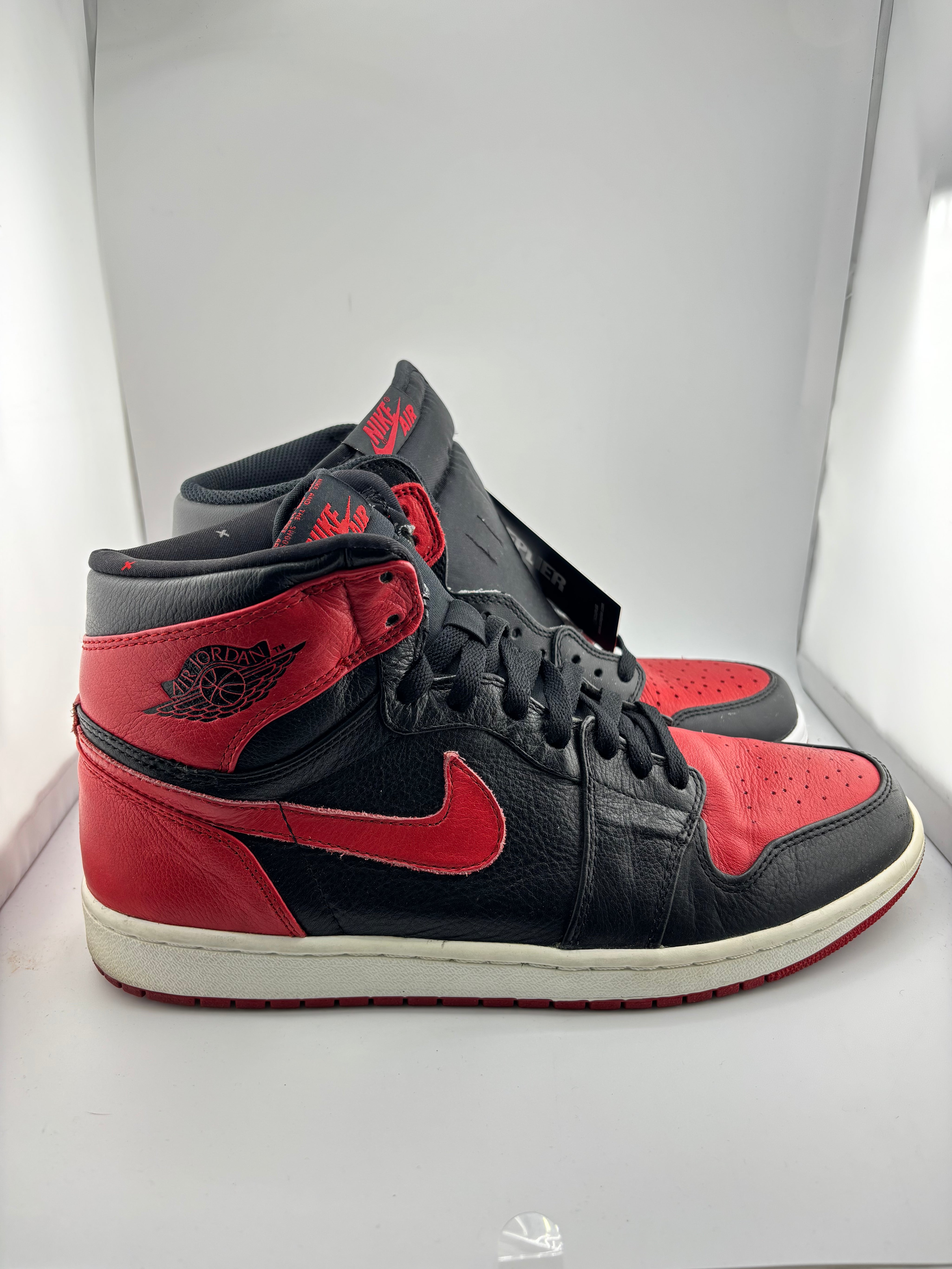 Jordan 1 Retro Banned (B-Grade) (2011)