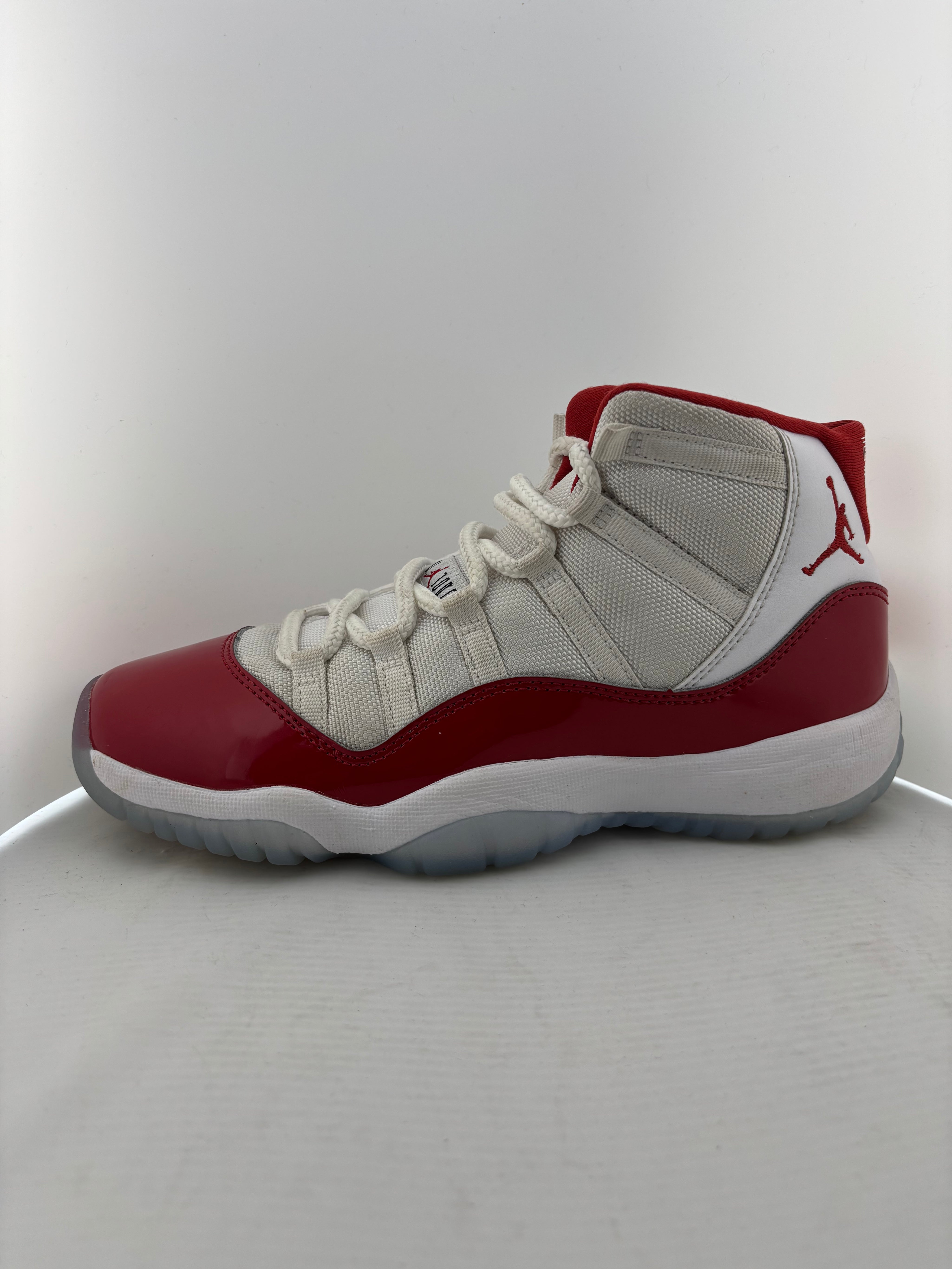 Jordan 11 Retro Cherry (2022) (GS)