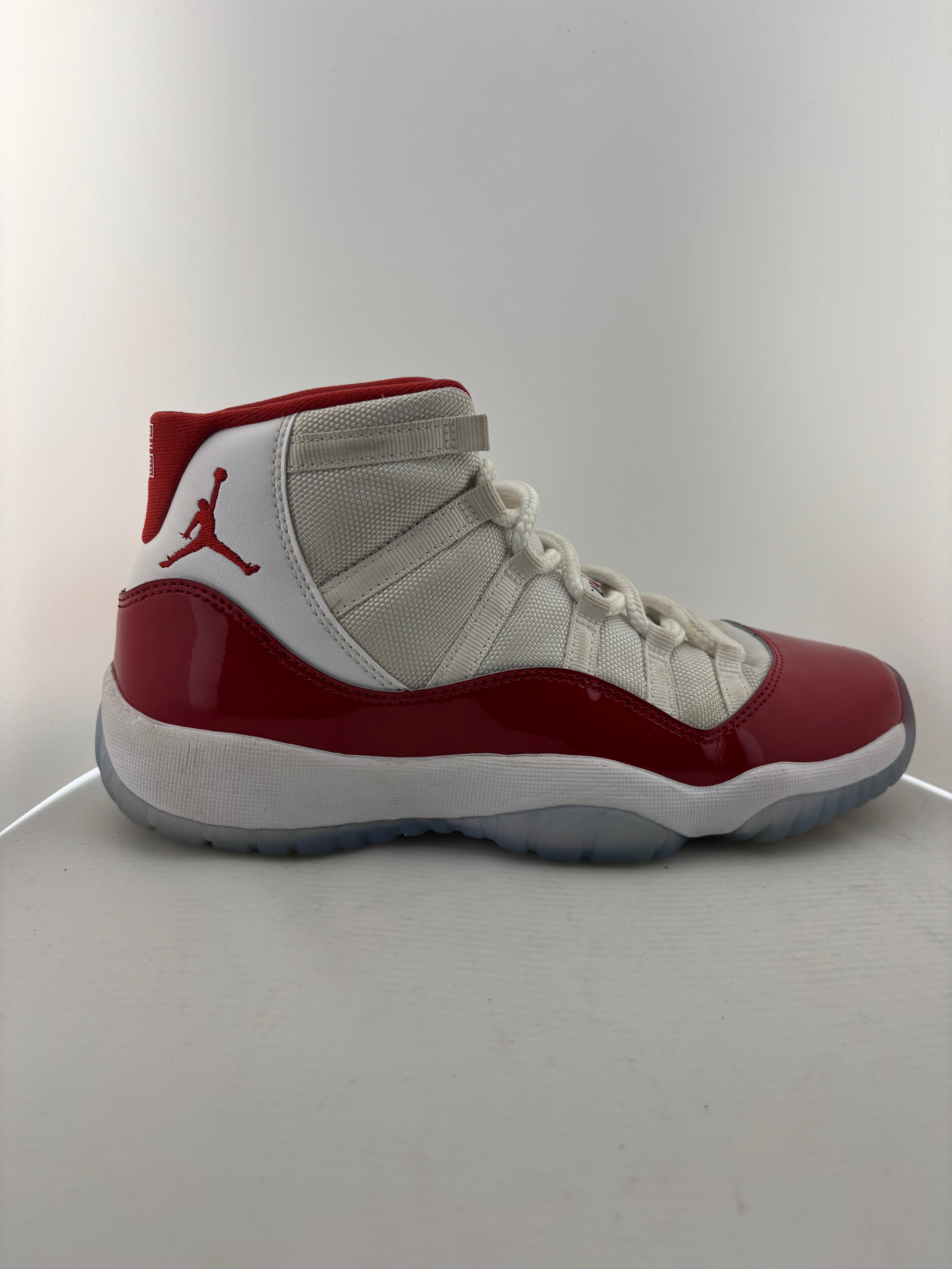 Jordan 11 Retro Cherry (2022) (GS)