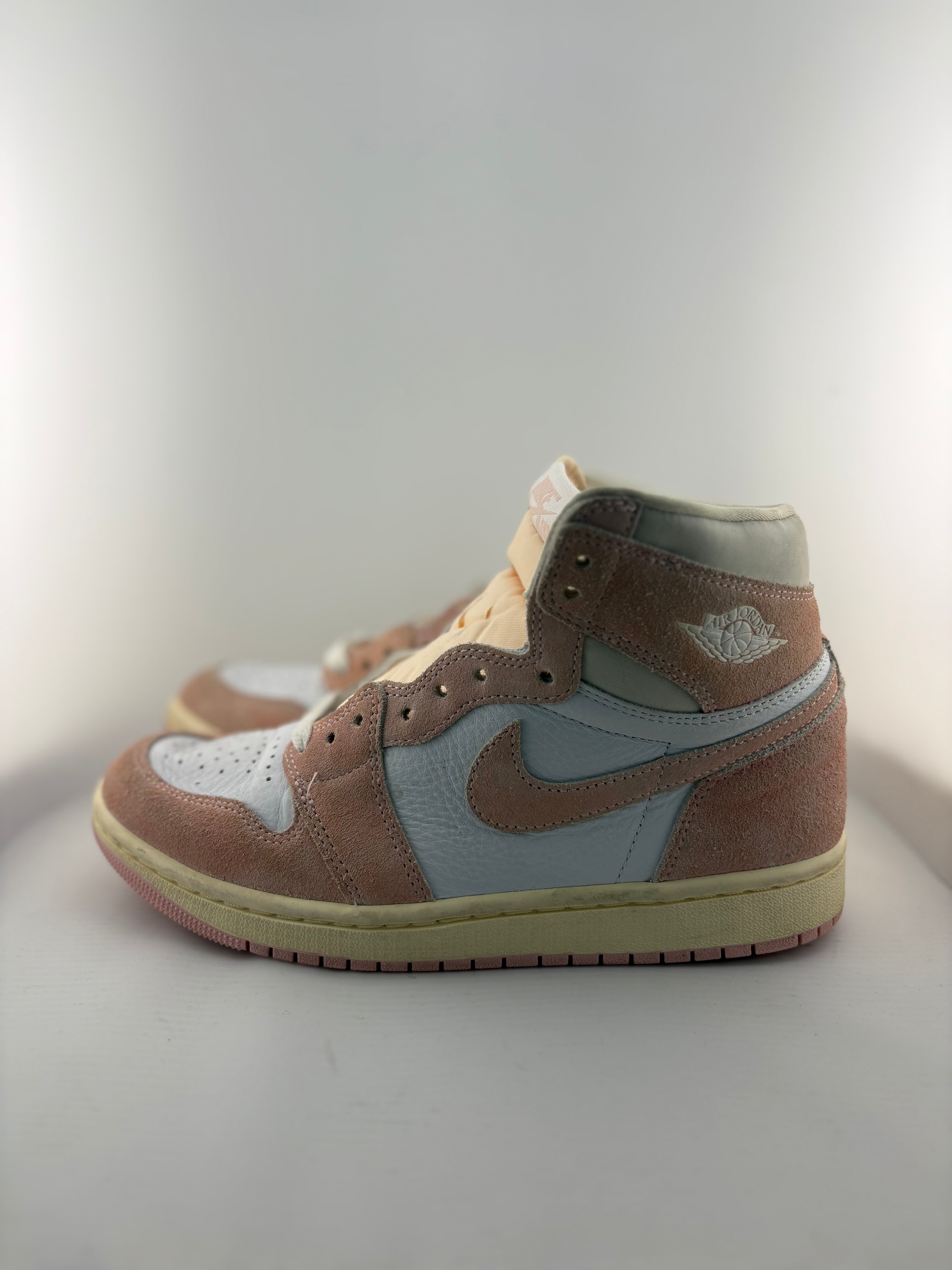 Jordan 1 Retro High OG Washed Pink (Women's)