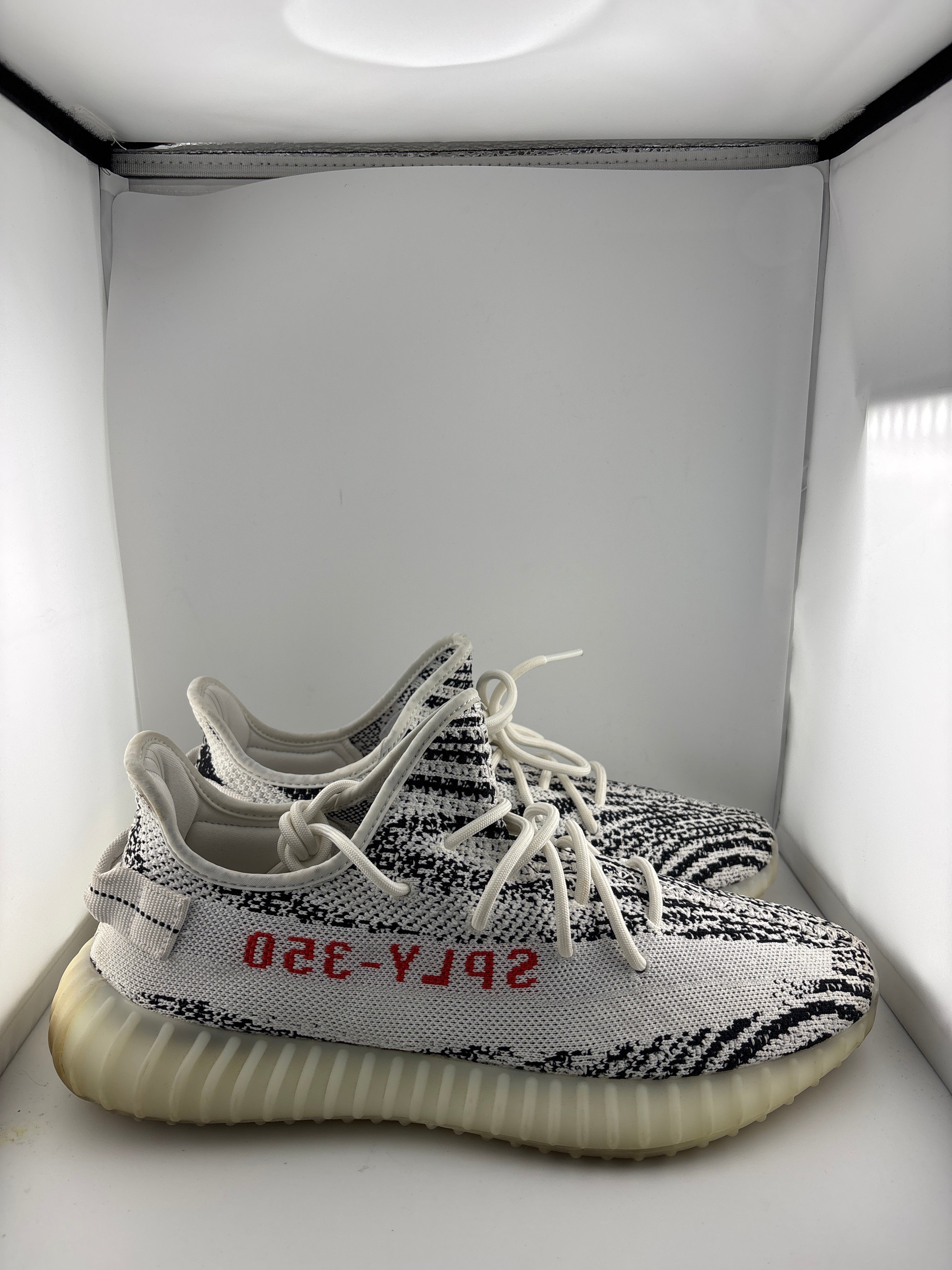 adidas Yeezy Boost 350 V2 Zebra (2017/2022)