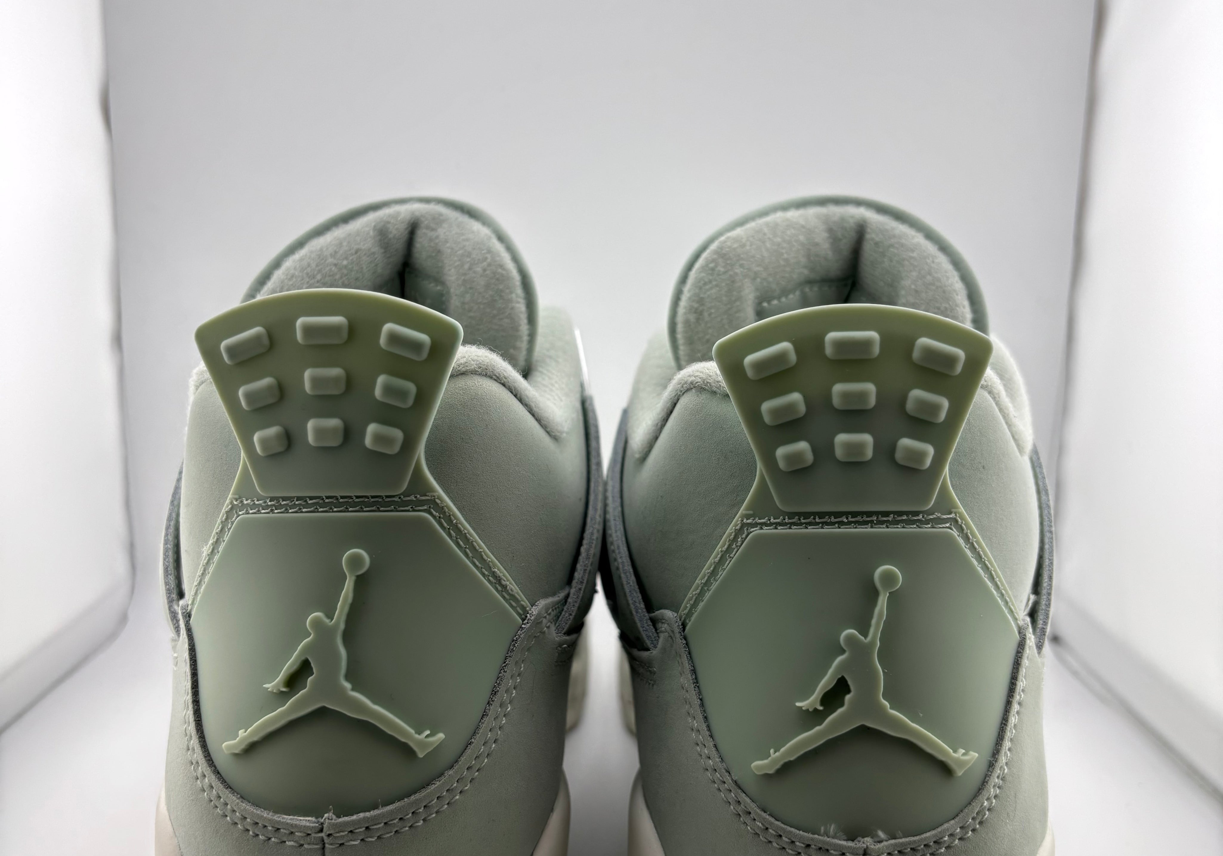 Jordan 4 Retro Abundance Seafoam Sail (Women's)