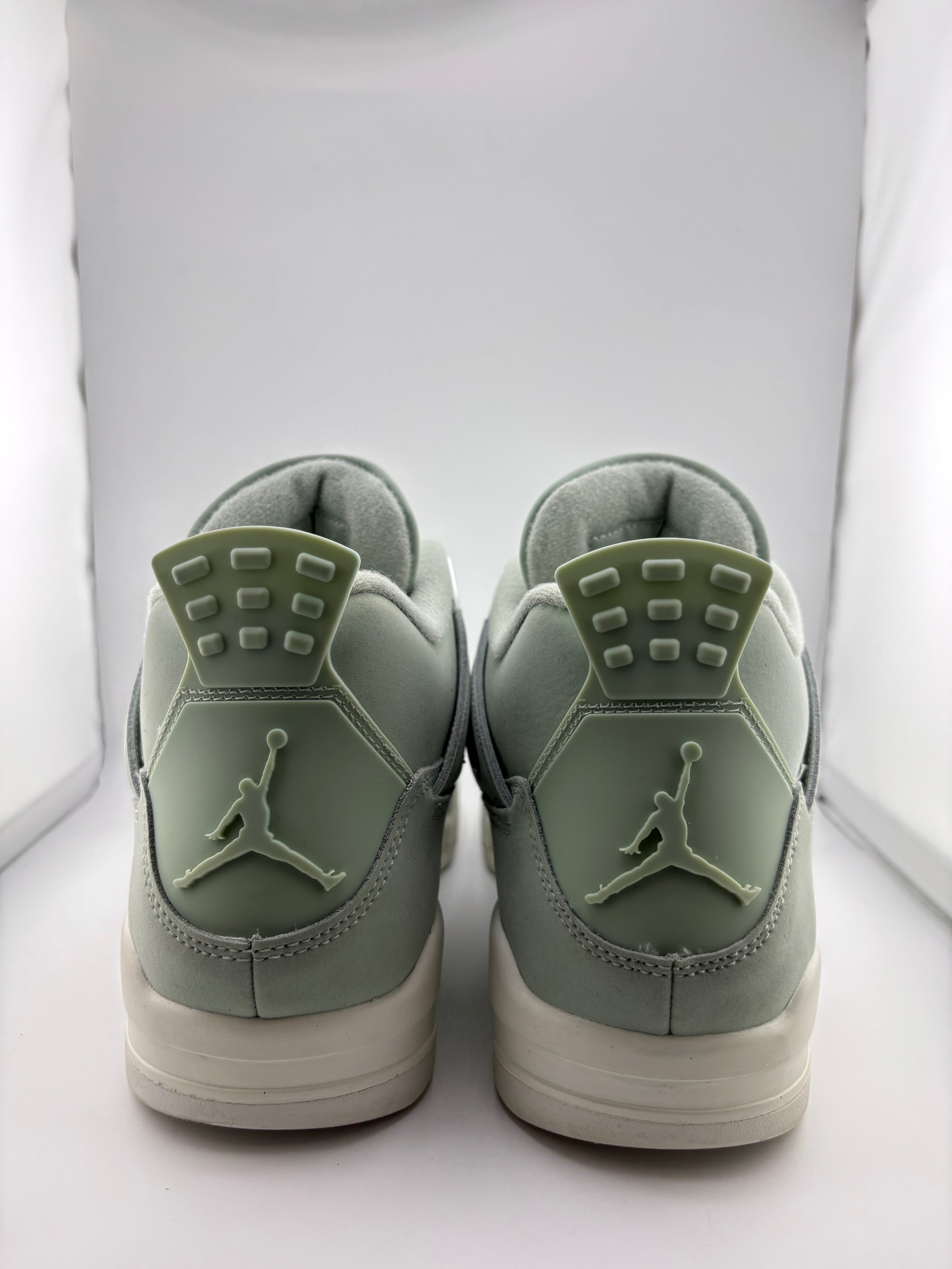 Jordan 4 Retro Abundance Seafoam Sail (Women's)