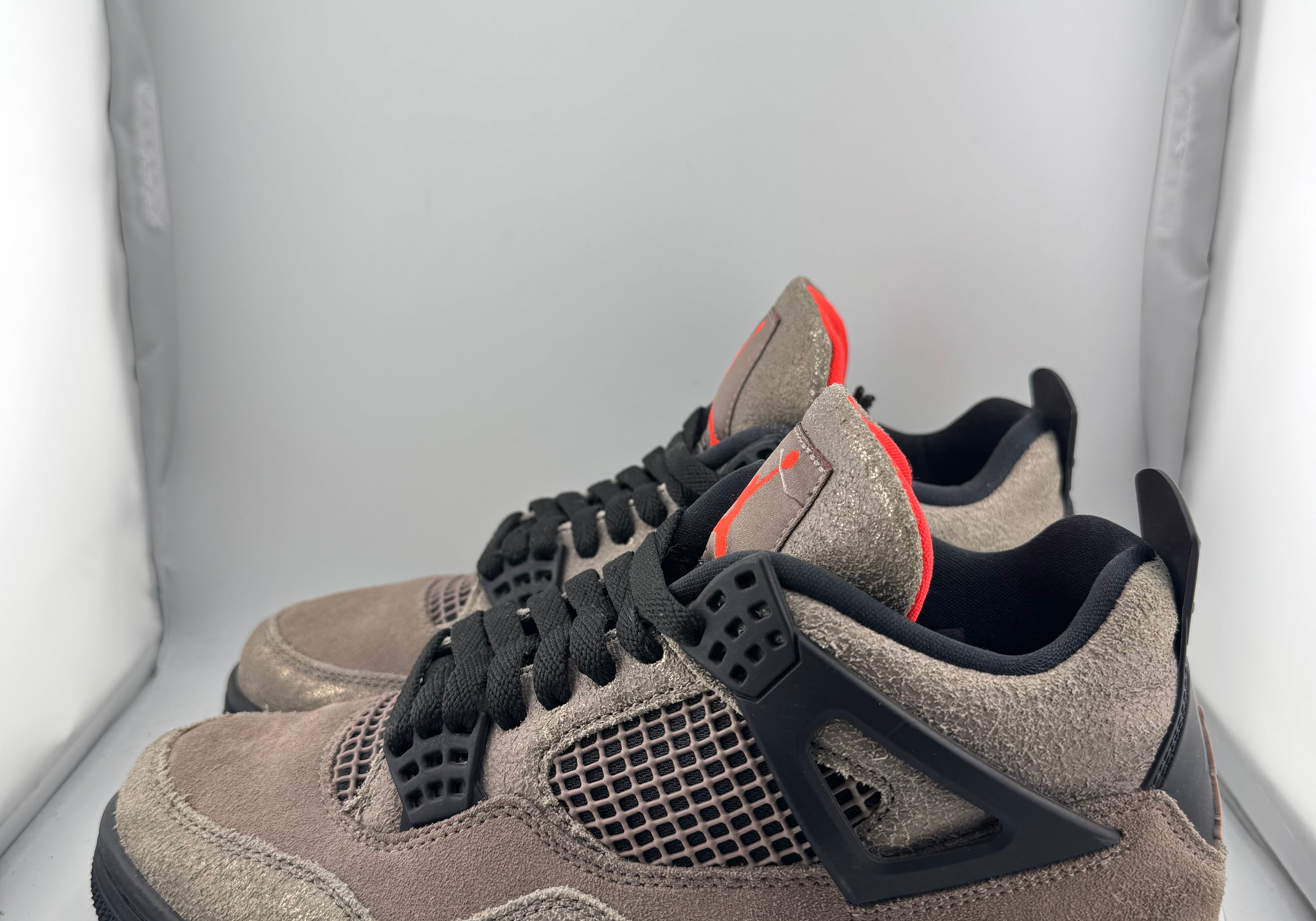 Jordan 4 Retro Taupe Haze