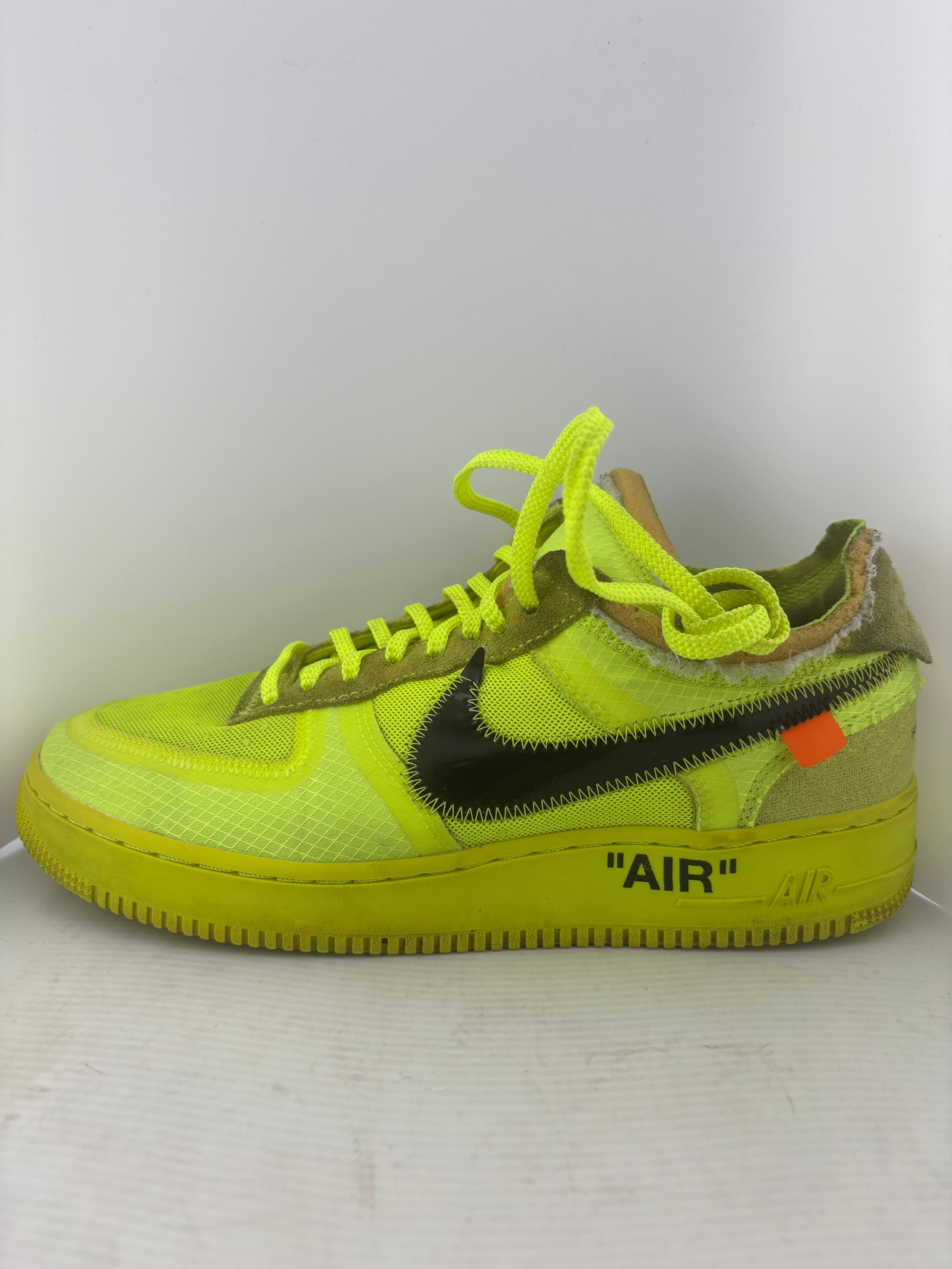 Nike Air Force 1 Low Off-White Volt