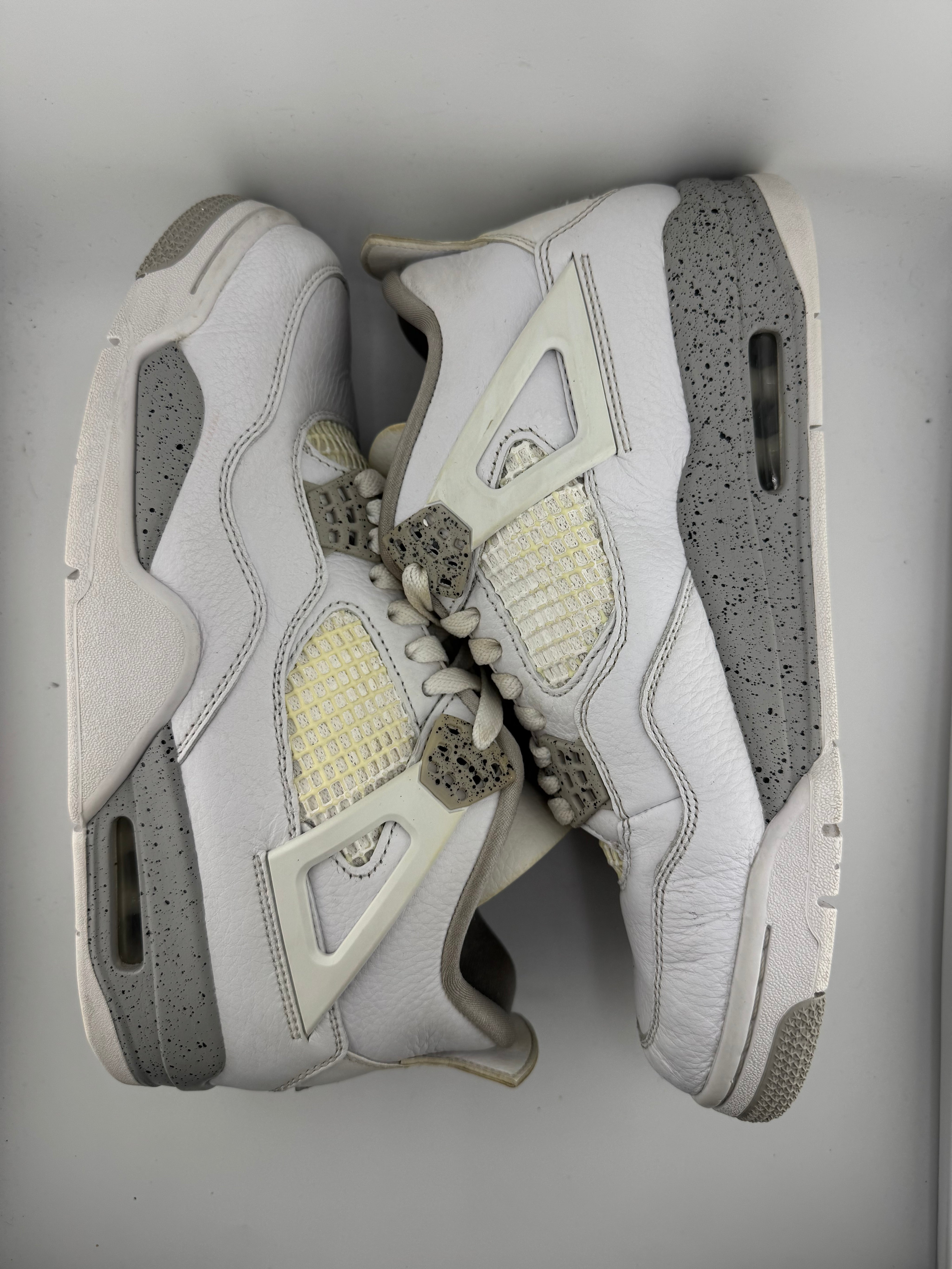 Jordan 4 Retro White Oreo (2021)