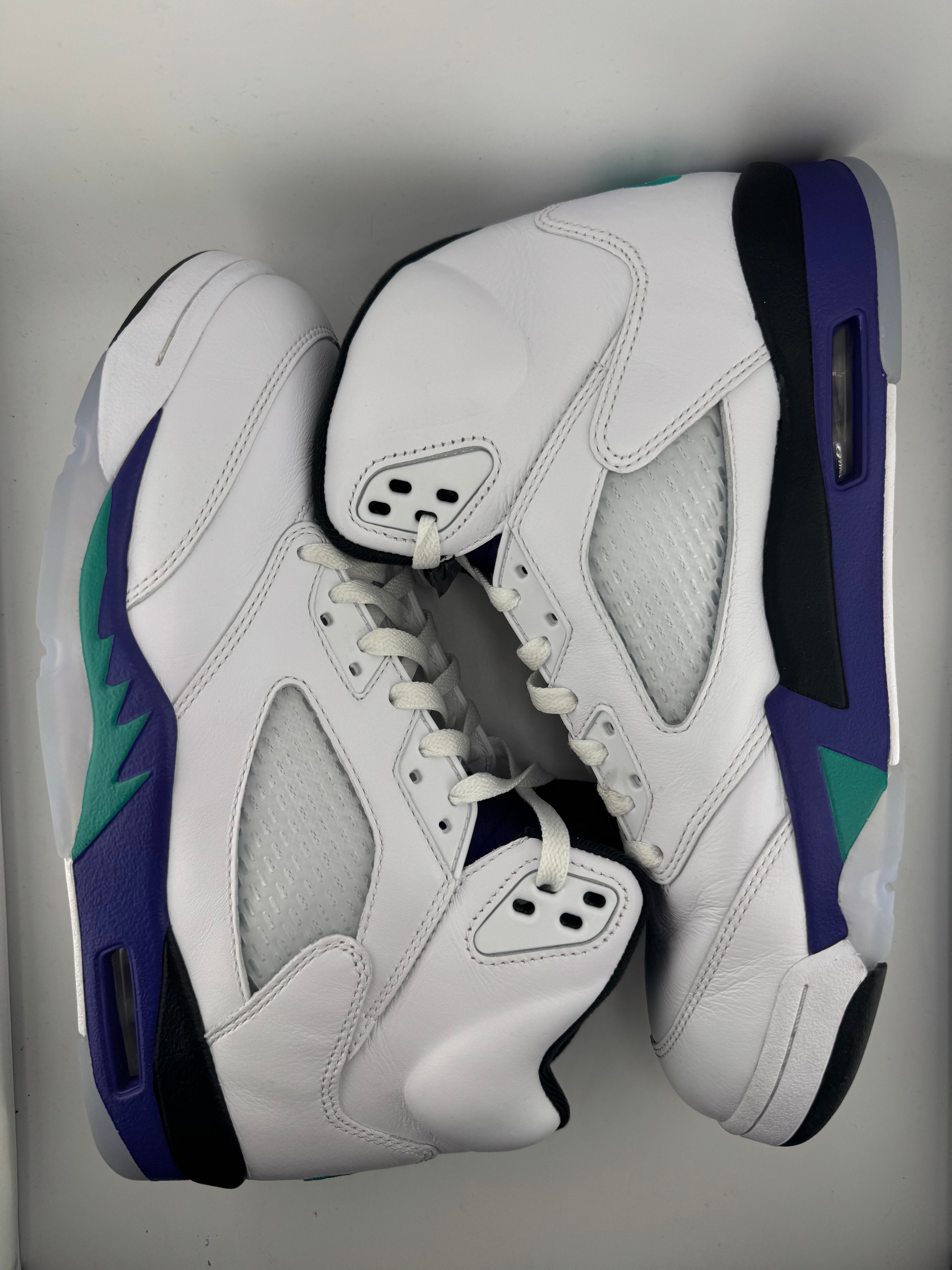 Jordan 5 Retro Grape (2025)