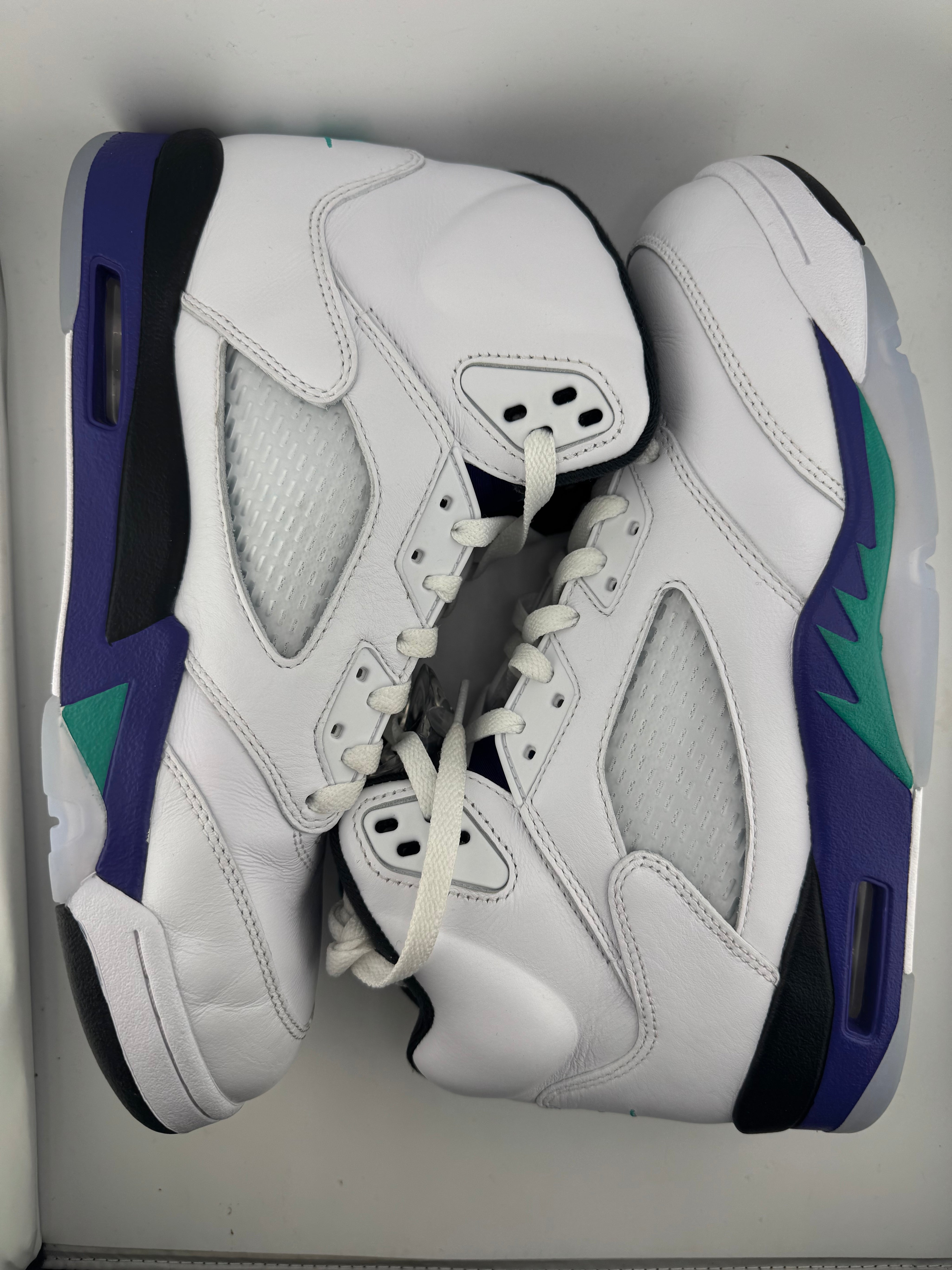 Jordan 5 Retro Grape (2025)