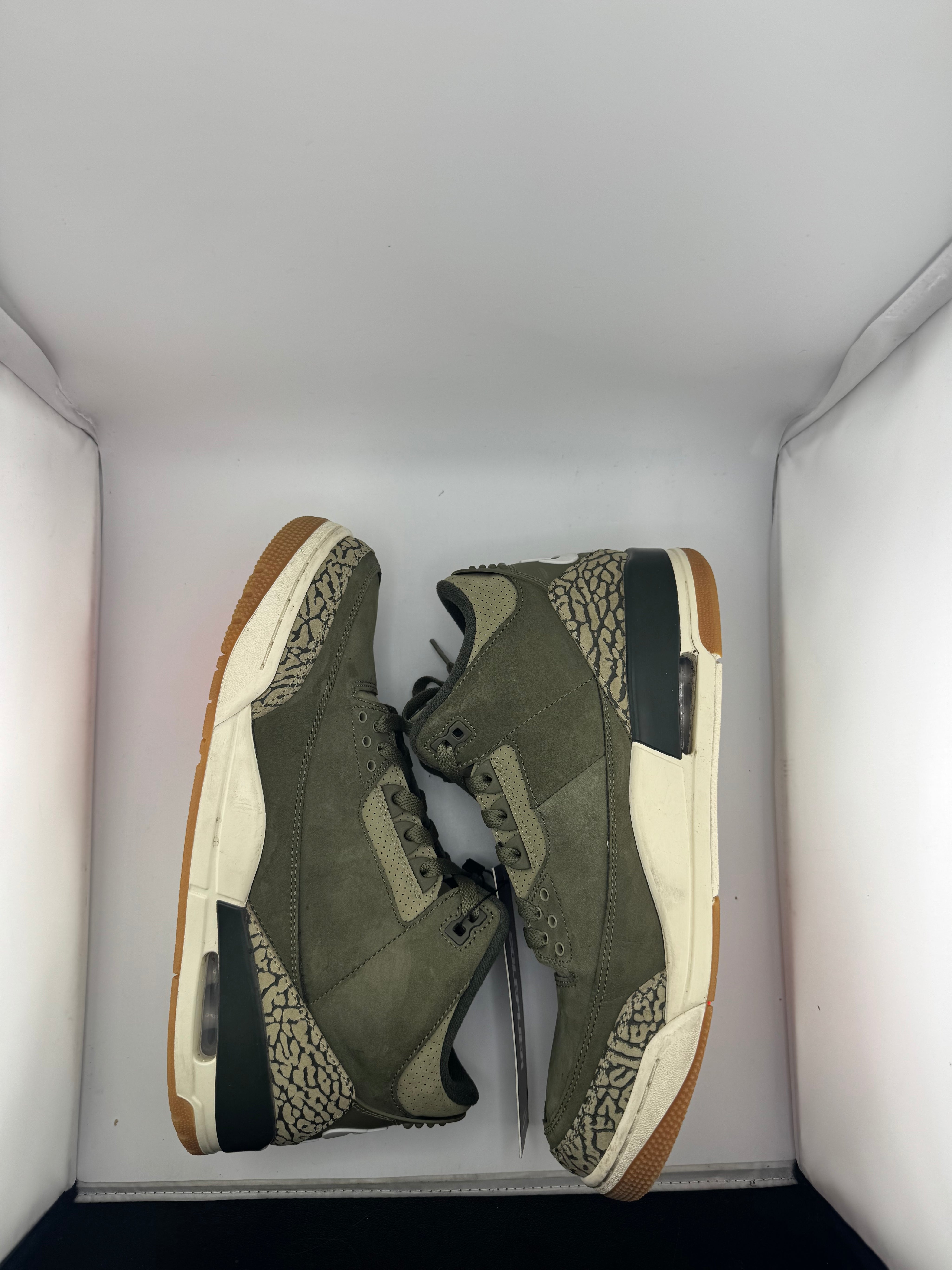 Jordan 3 Retro Family Affair