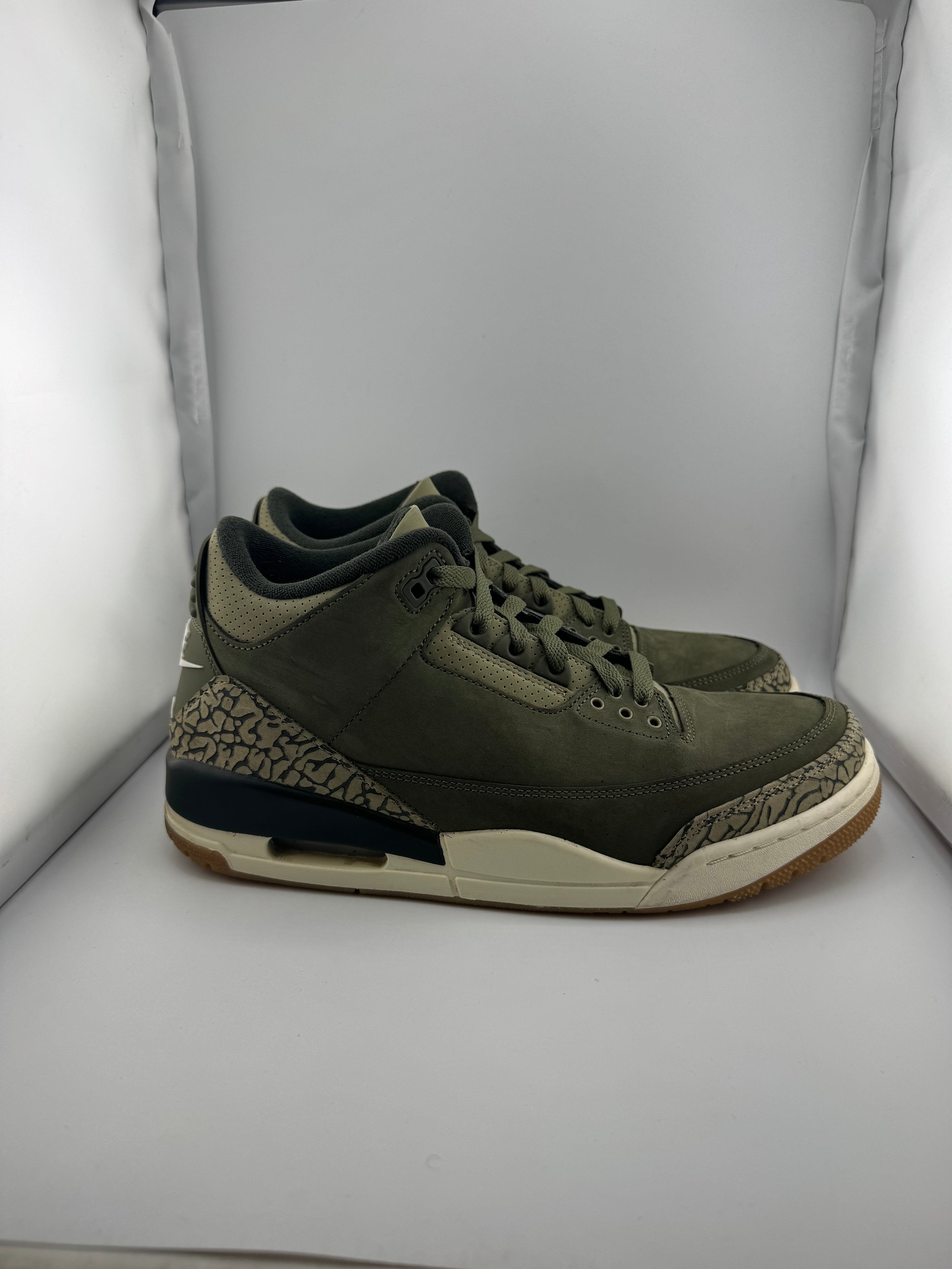 Jordan 3 Retro Family Affair