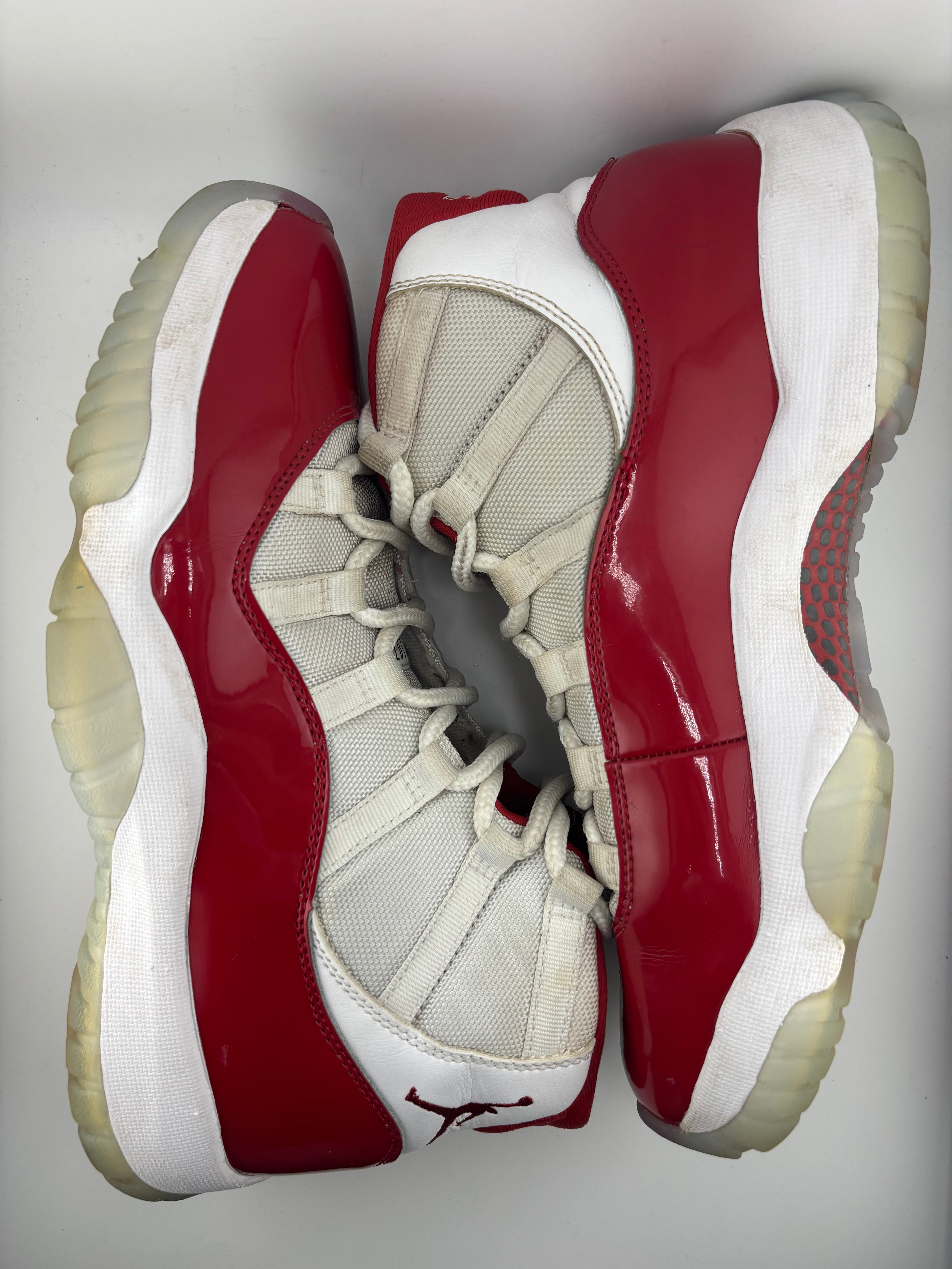 Jordan 11 Retro Cherry (2022)