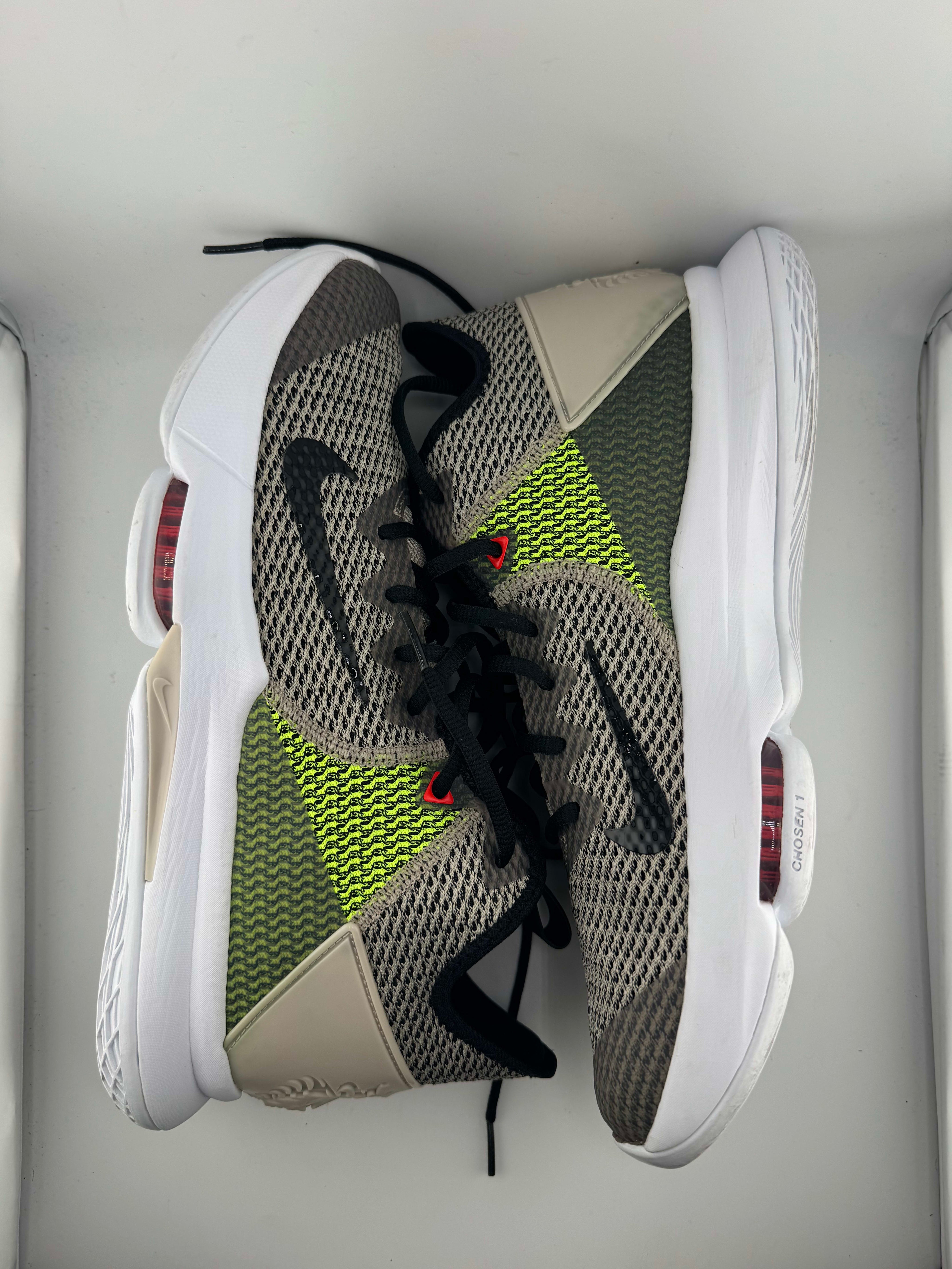 Nike Lebron 4 Witness String