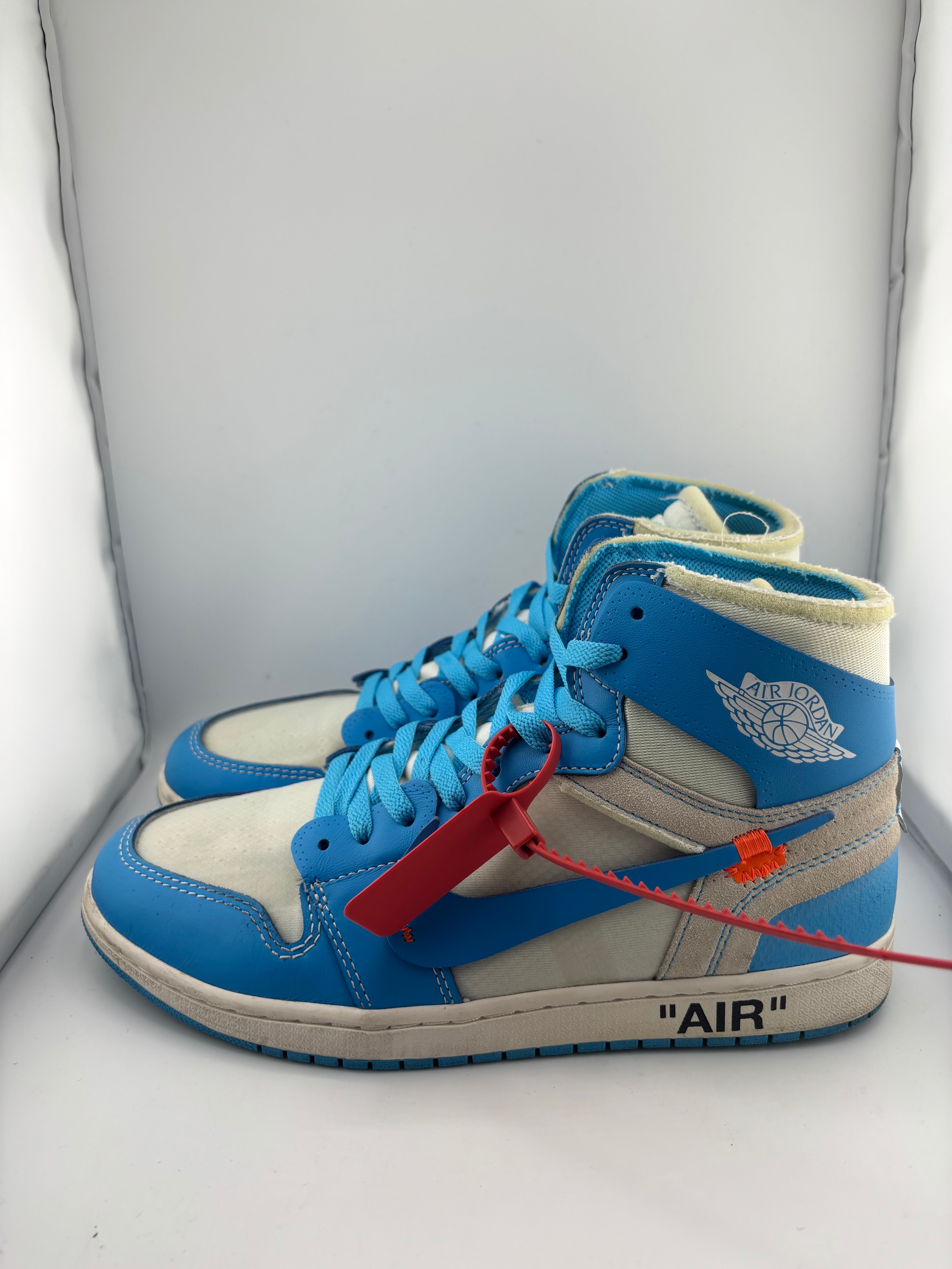 Jordan 1 Retro High Off-White University Blue